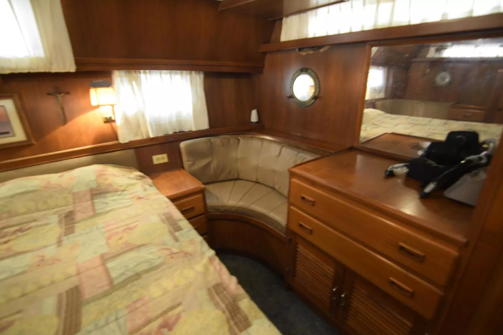 1987 Jefferson Sundeck - Image 16