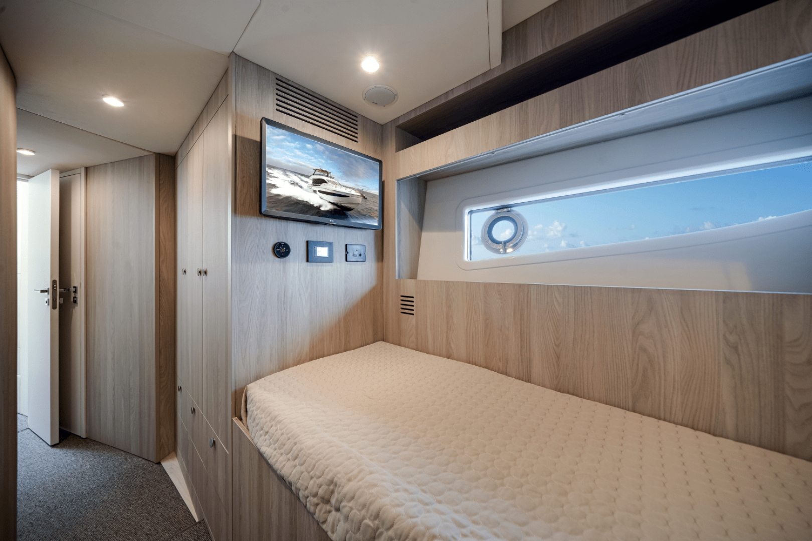 2026 Azimut Fly 78 - Image 78