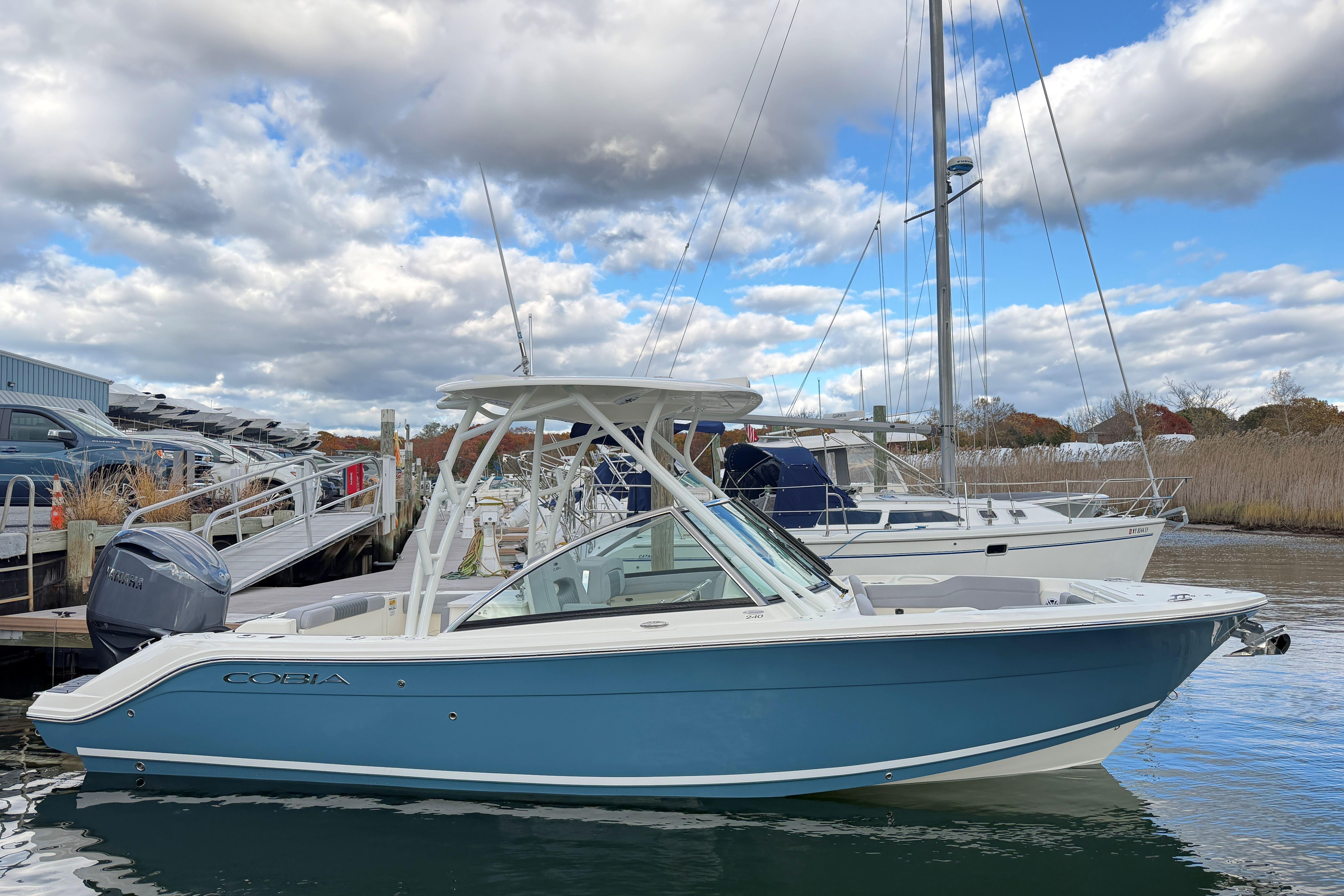 2025 Cobia 240 Dual Console