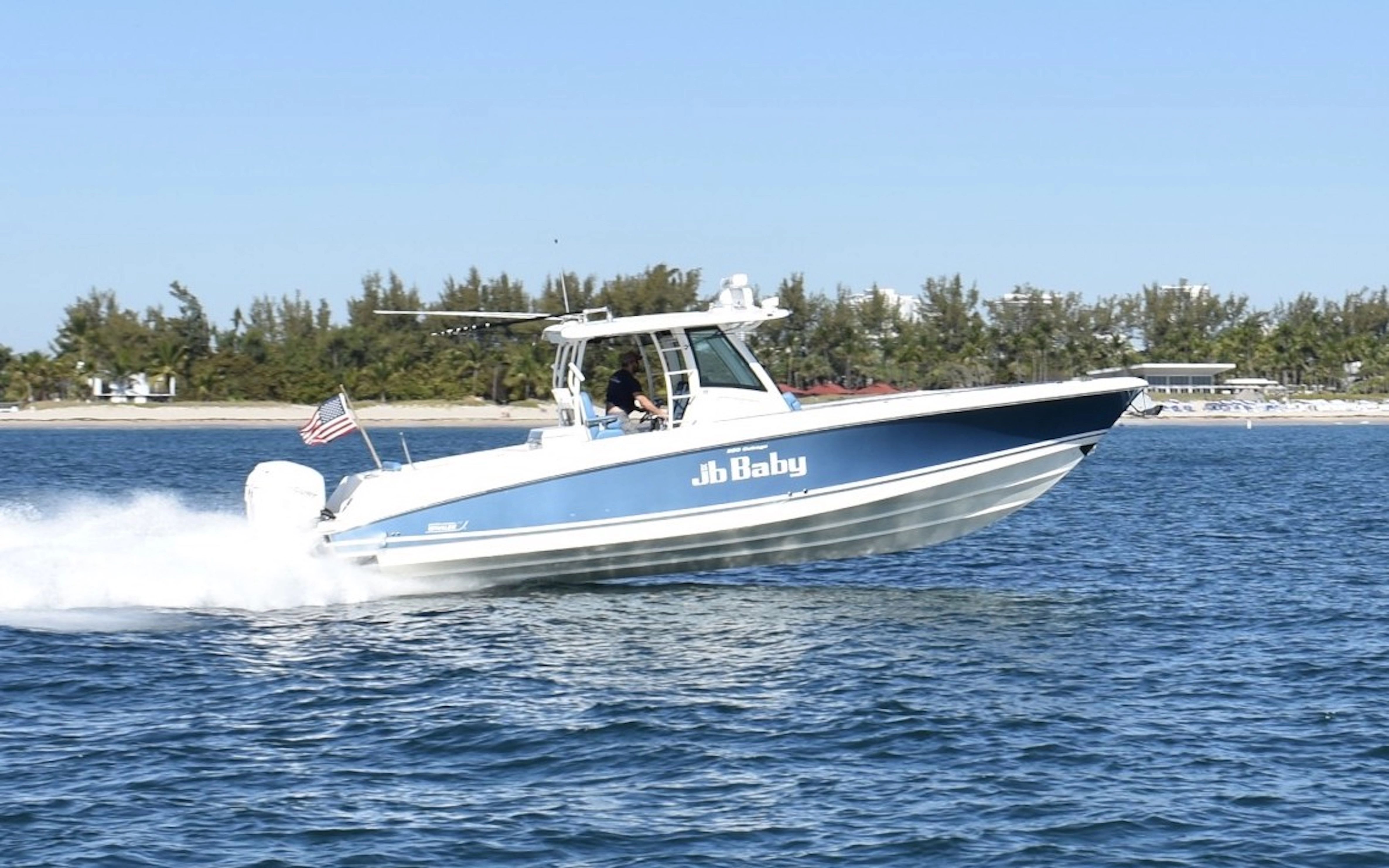2018 Boston Whaler 350 Outrage