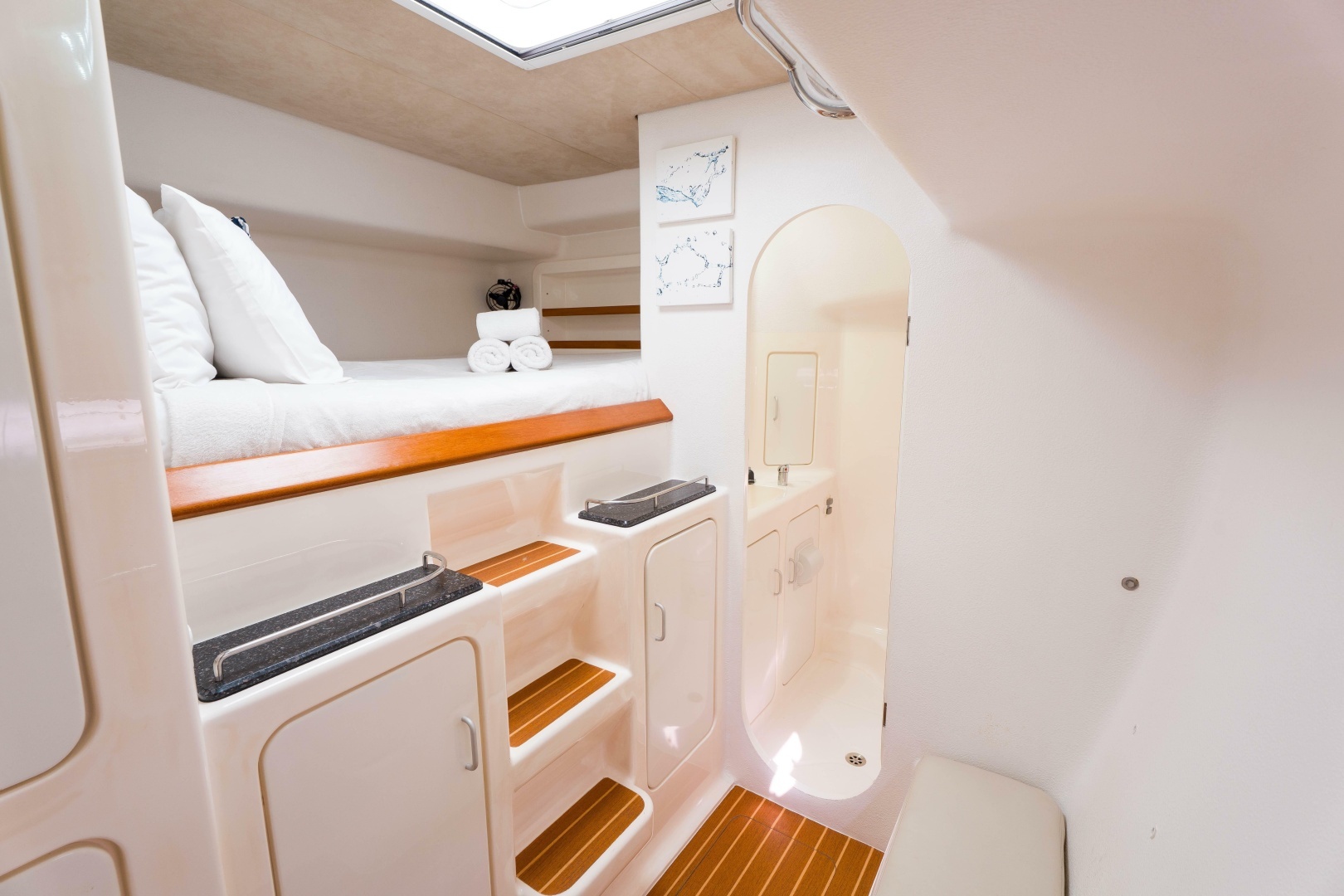 2011 Voyage Yachts 520 - Image 39