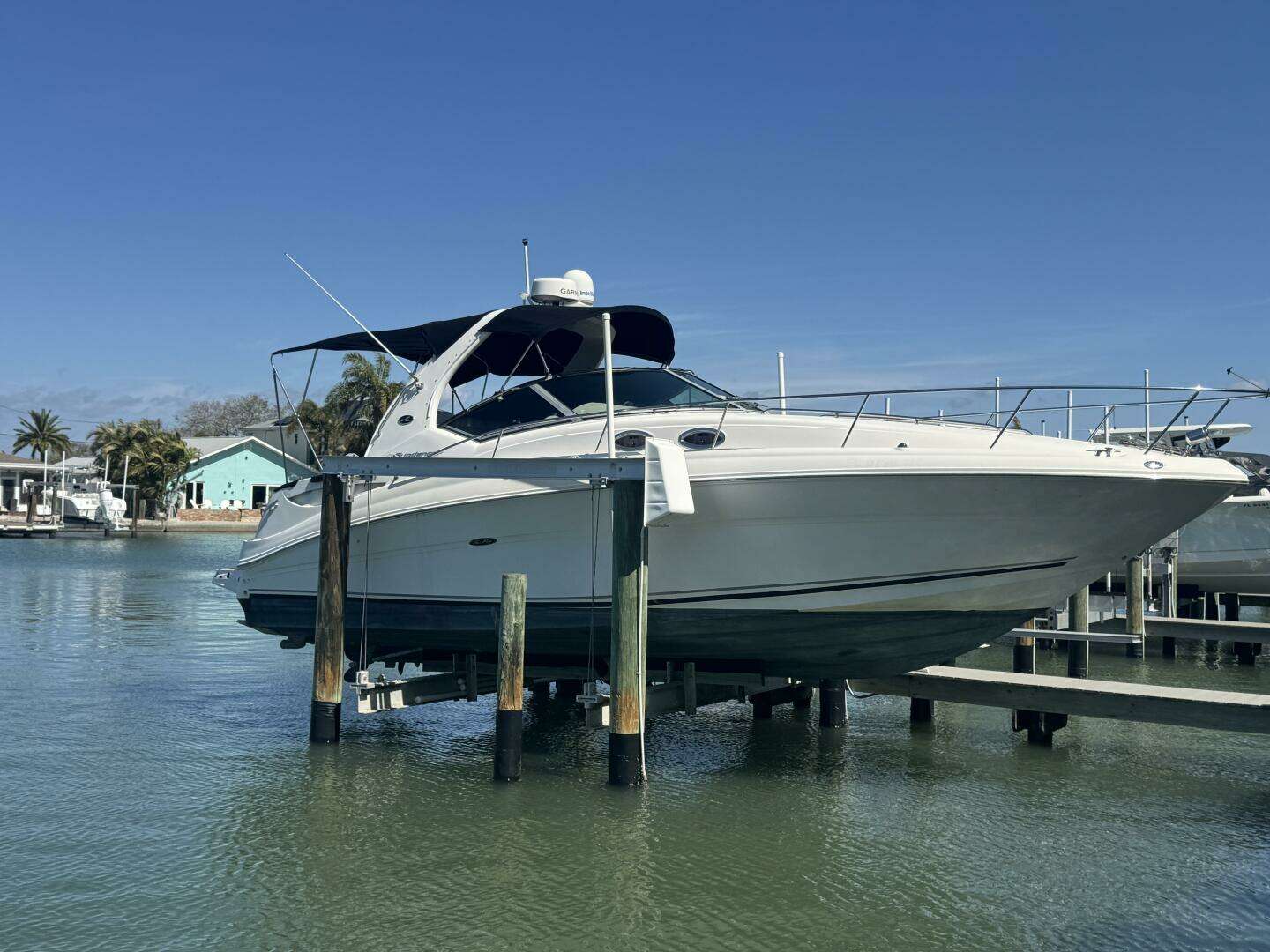 2002 Sea Ray 320 Sundancer - Image 2