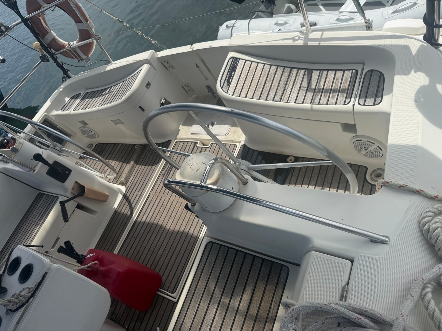 1996 Jeanneau Sun Odyssey 50 - Image 6