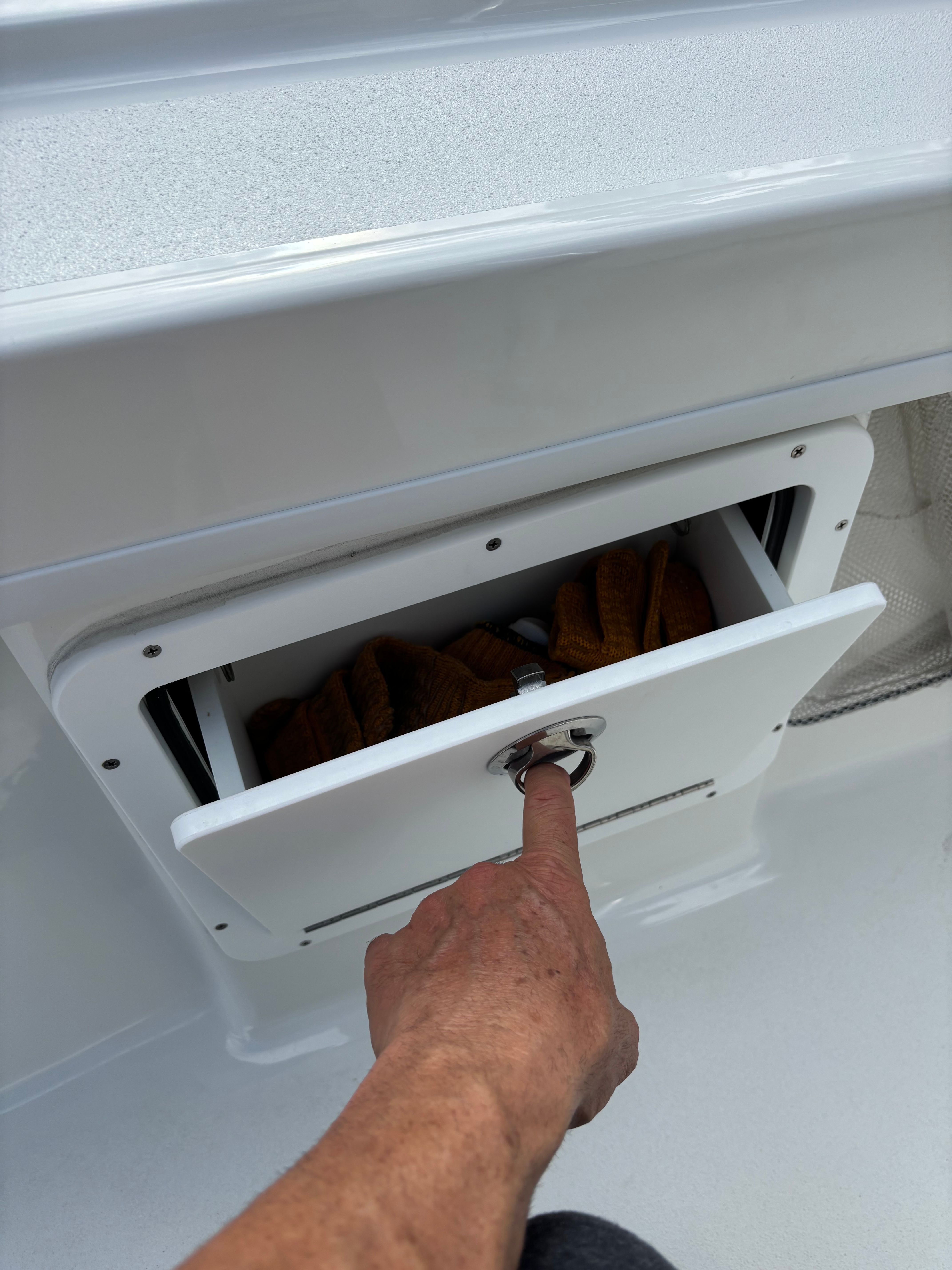 2025 Pair Customs 24 Center Console DV - 10
