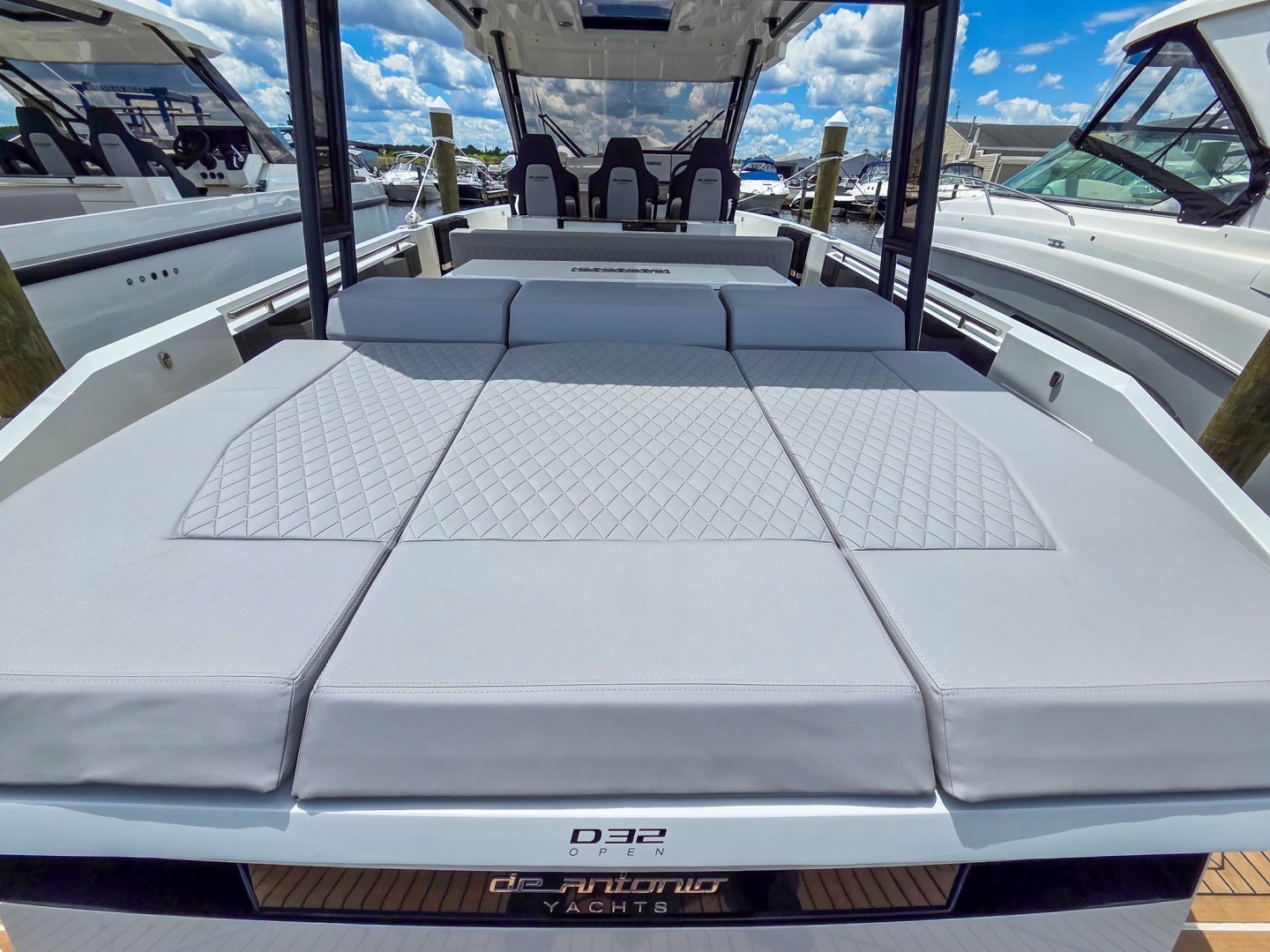 2026 De Antonio Yachts D32 - Image 15