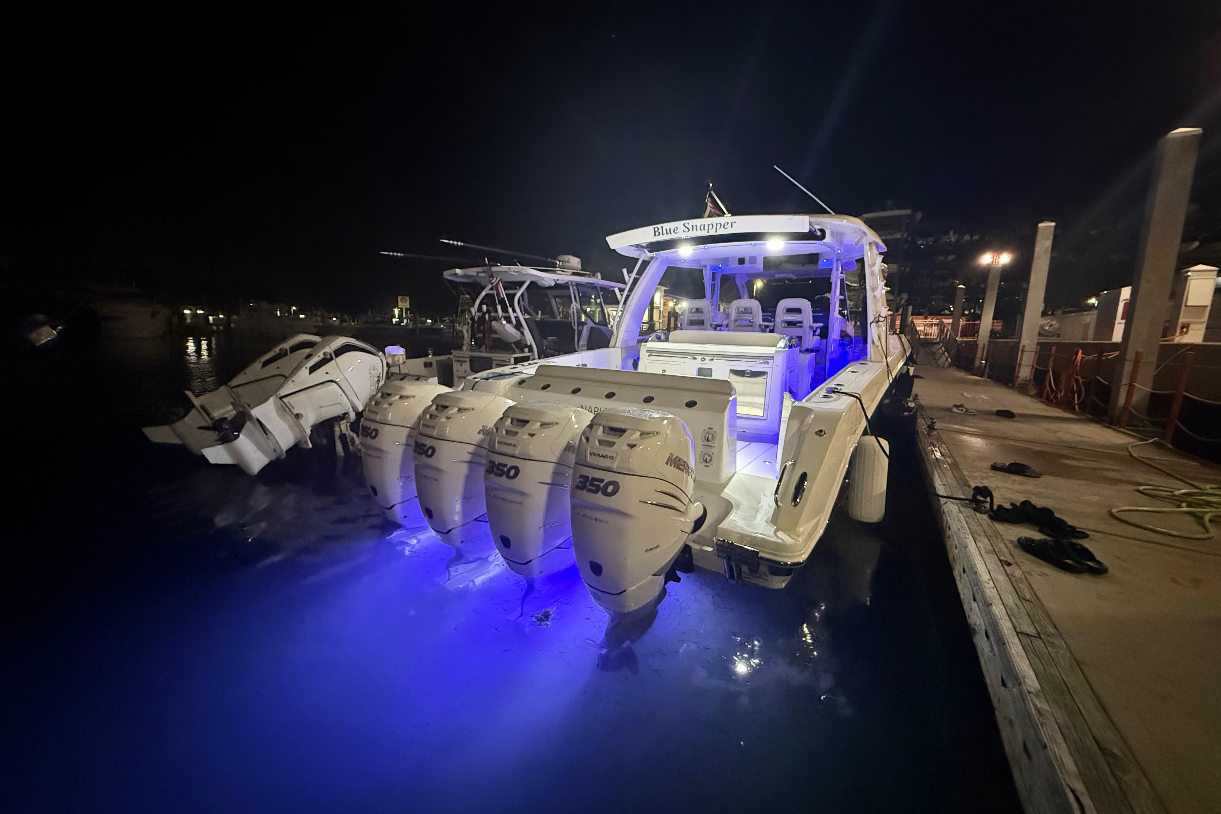 2017 Boston Whaler 420 Outrage
