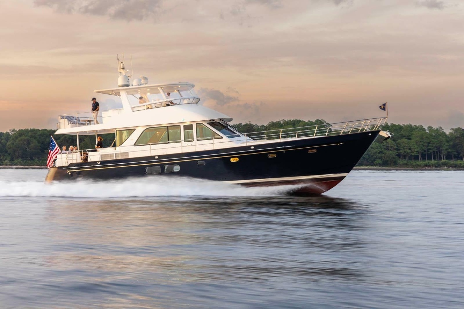 2027 Hunt Yachts Ocean 63 Flybridge - Image 15