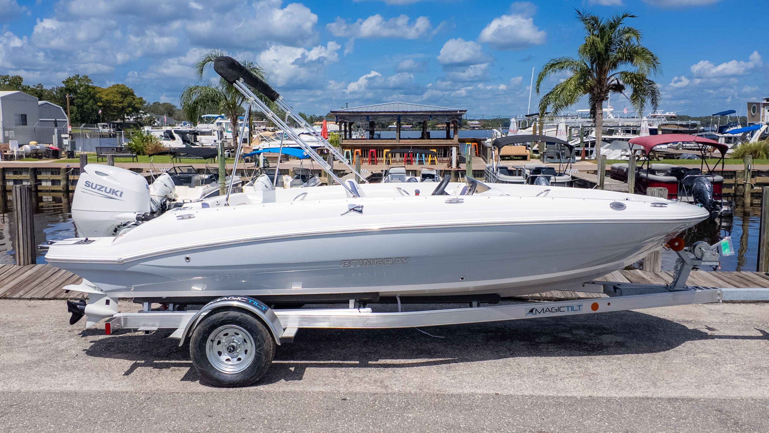 2026 Stingray 182 SC