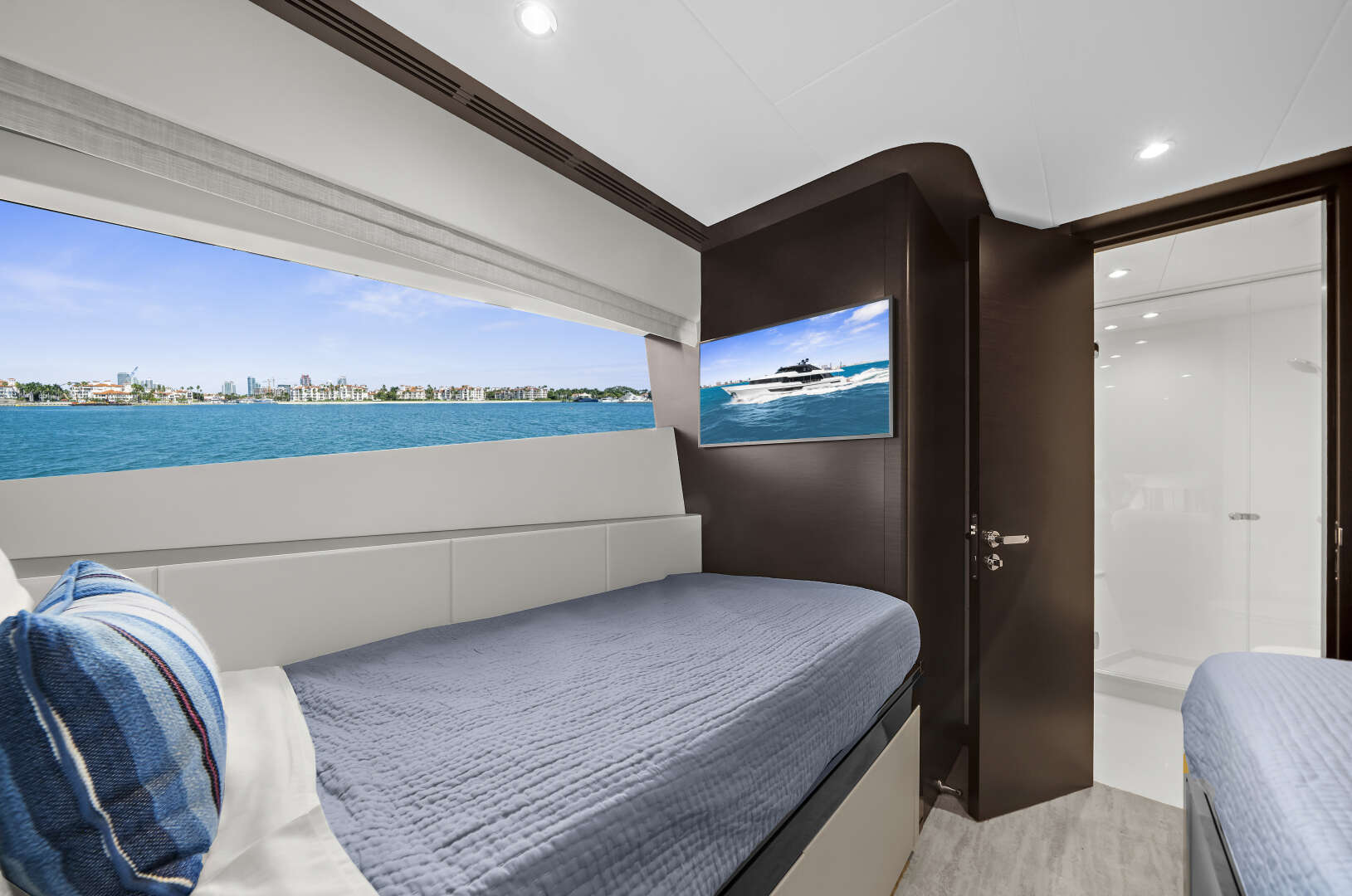 2024 Ocean Alexander 32L - Image 72