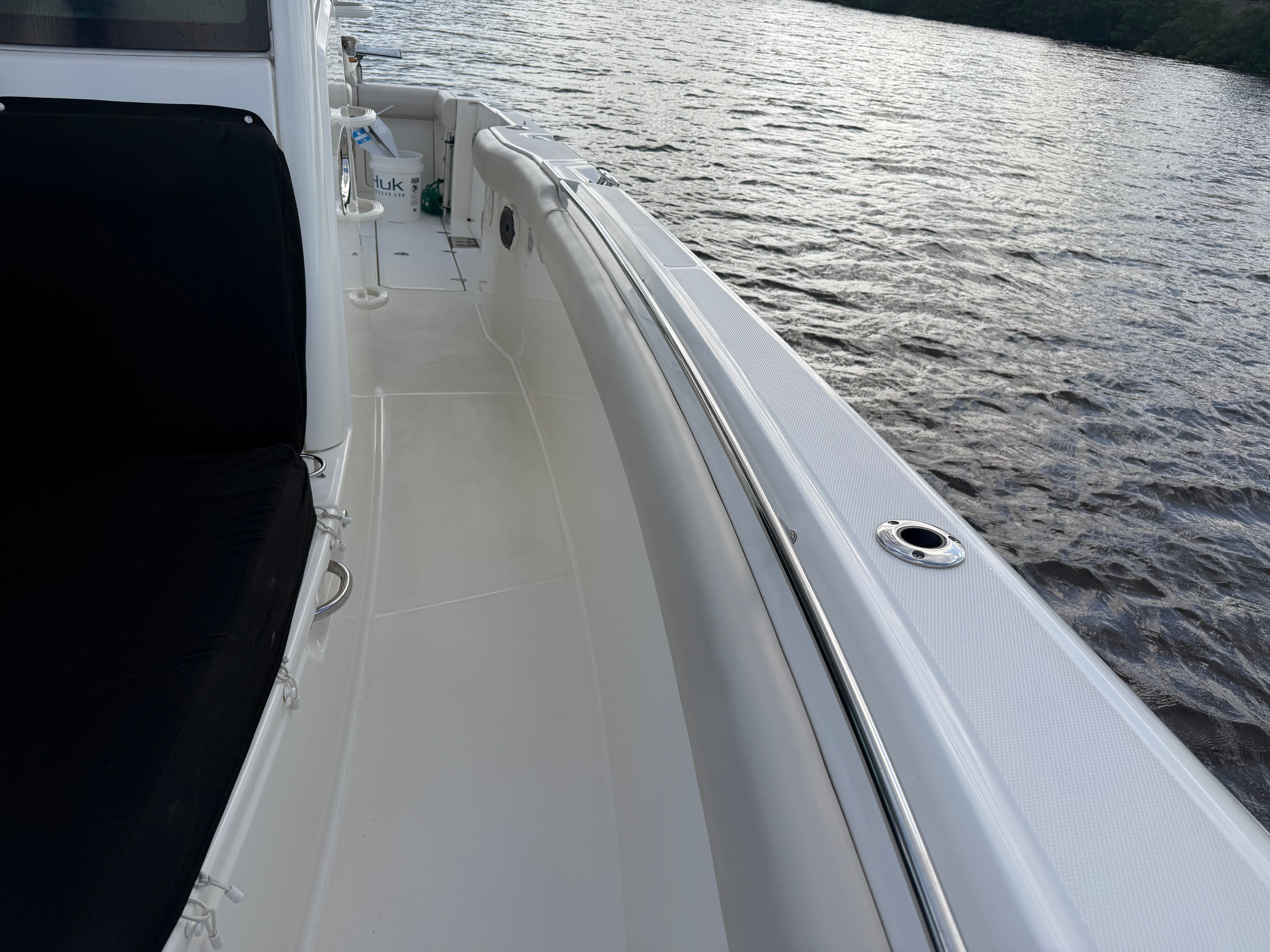2021 Boston Whaler 330 Outrage - 42