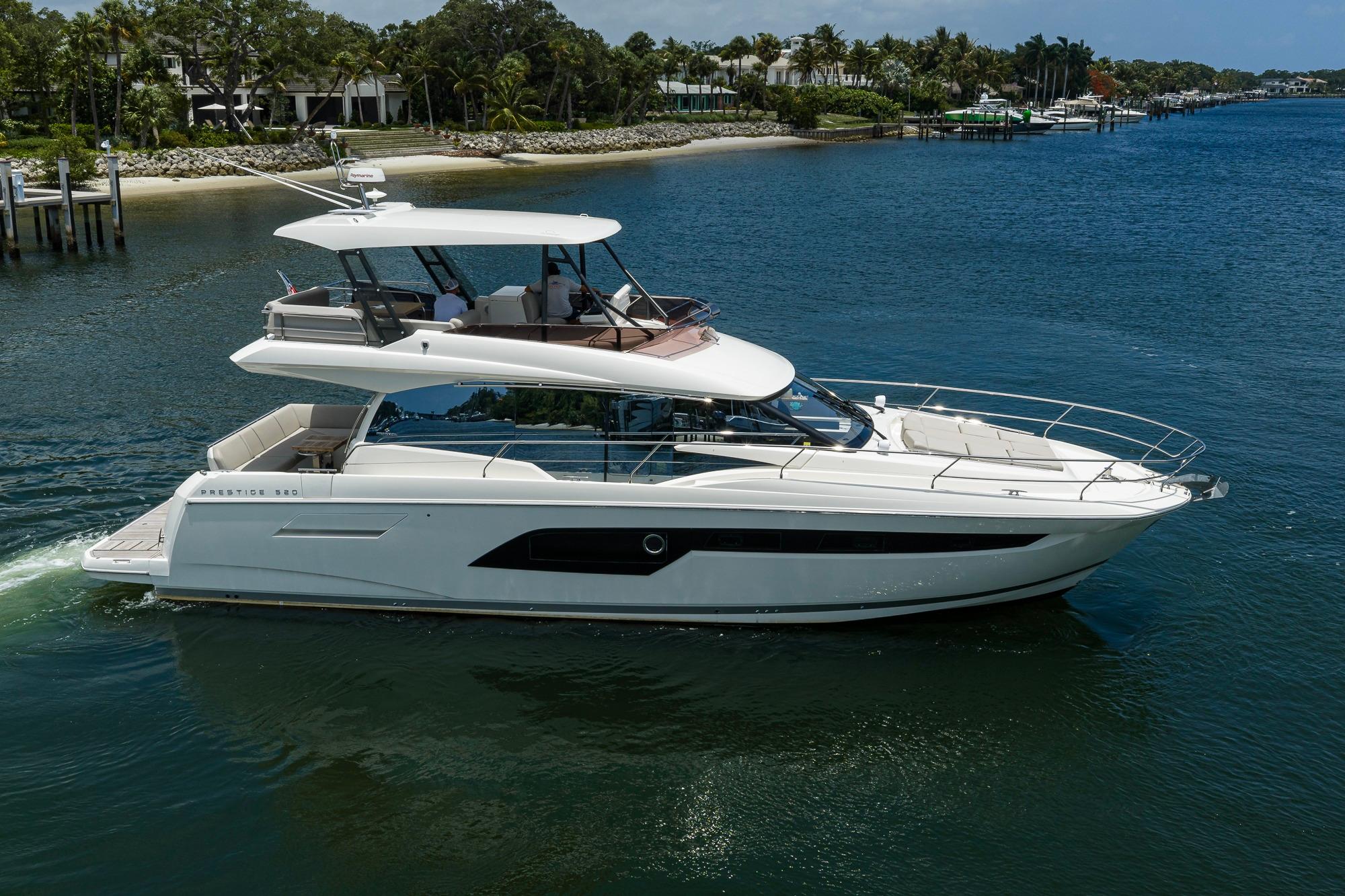 2021 Prestige 520