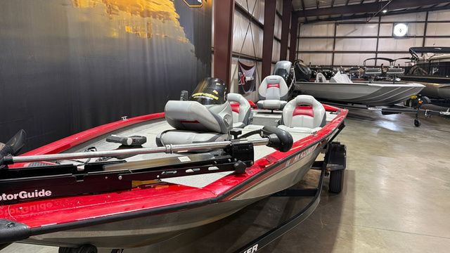 2012 Tracker Pro Team 175 W/ Mercury 60 - 6