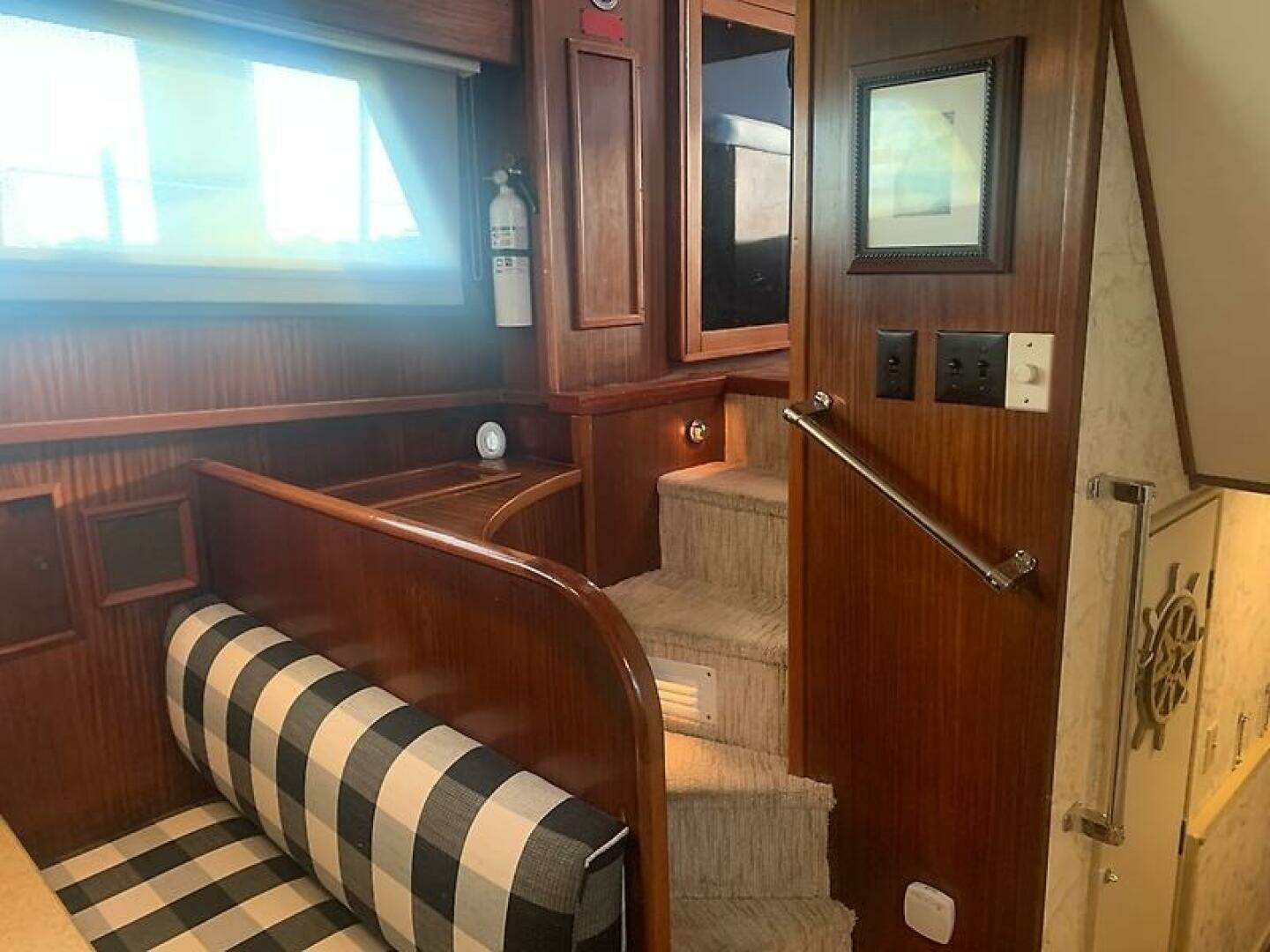 1984 Hatteras 53 - Image 32