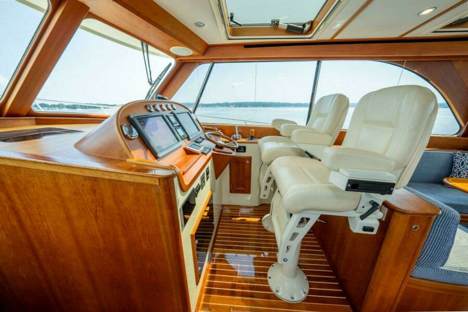 2012 Hinckley Talaria 48 - Image 19