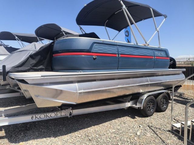 2025 Avalon Aura Pontoon Boats - 12