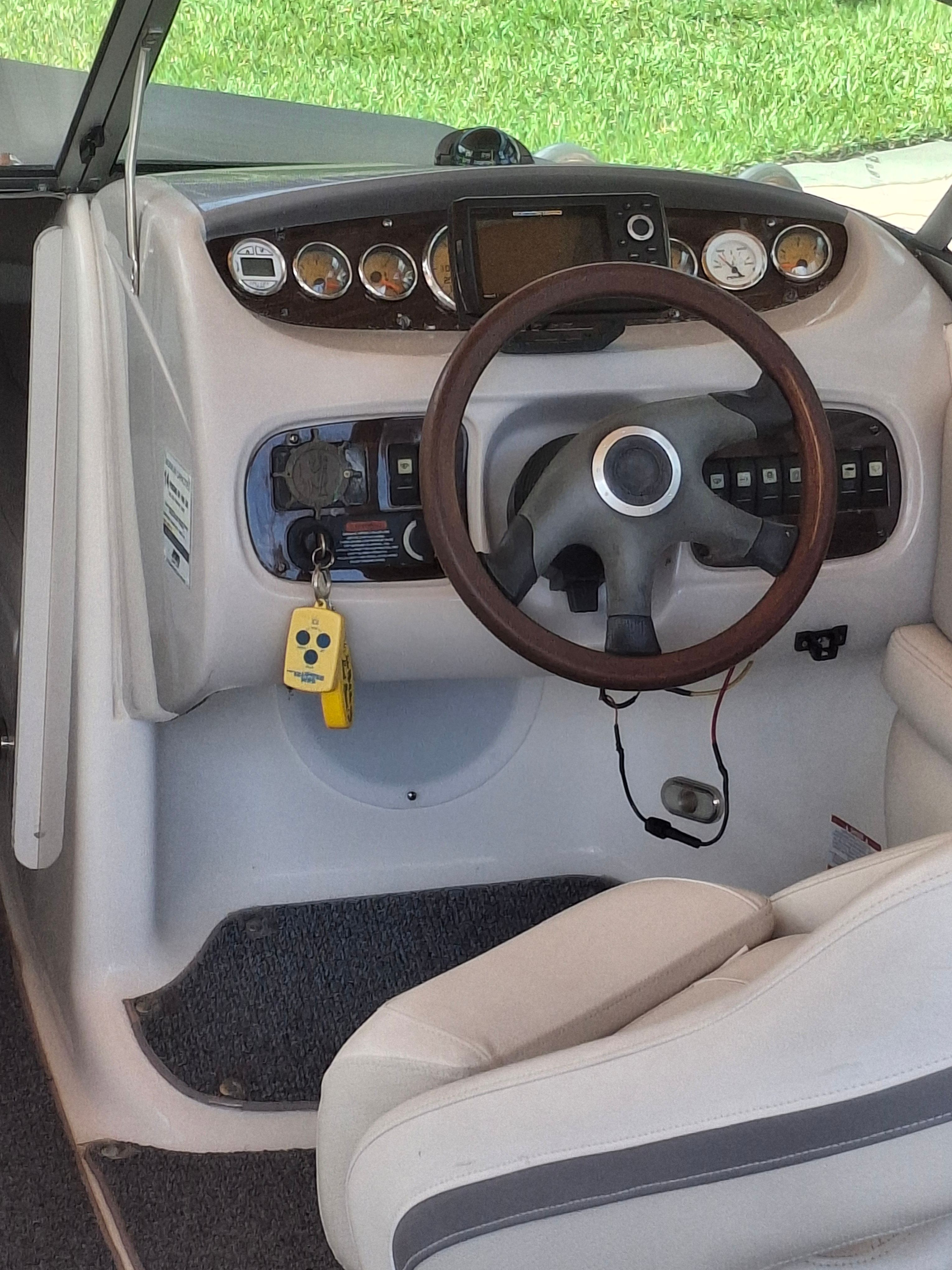 2006 Chaparral Sunesta 216 - 6