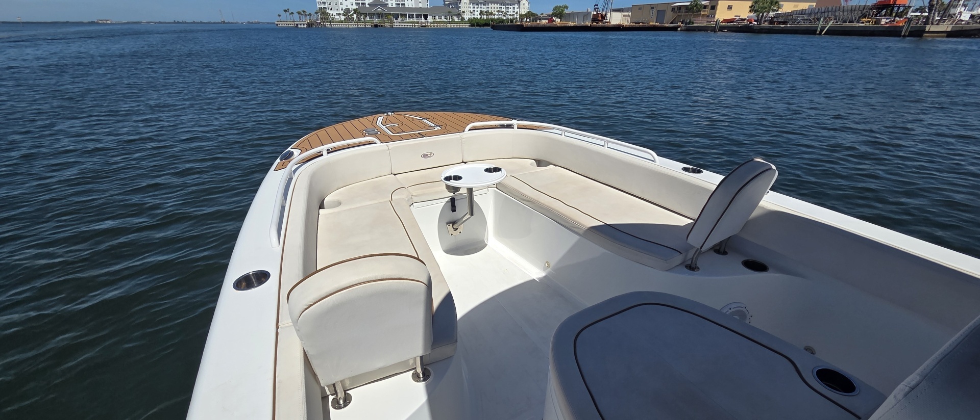 2021 Sea Hunt Escape 27 Center Console - Image 5