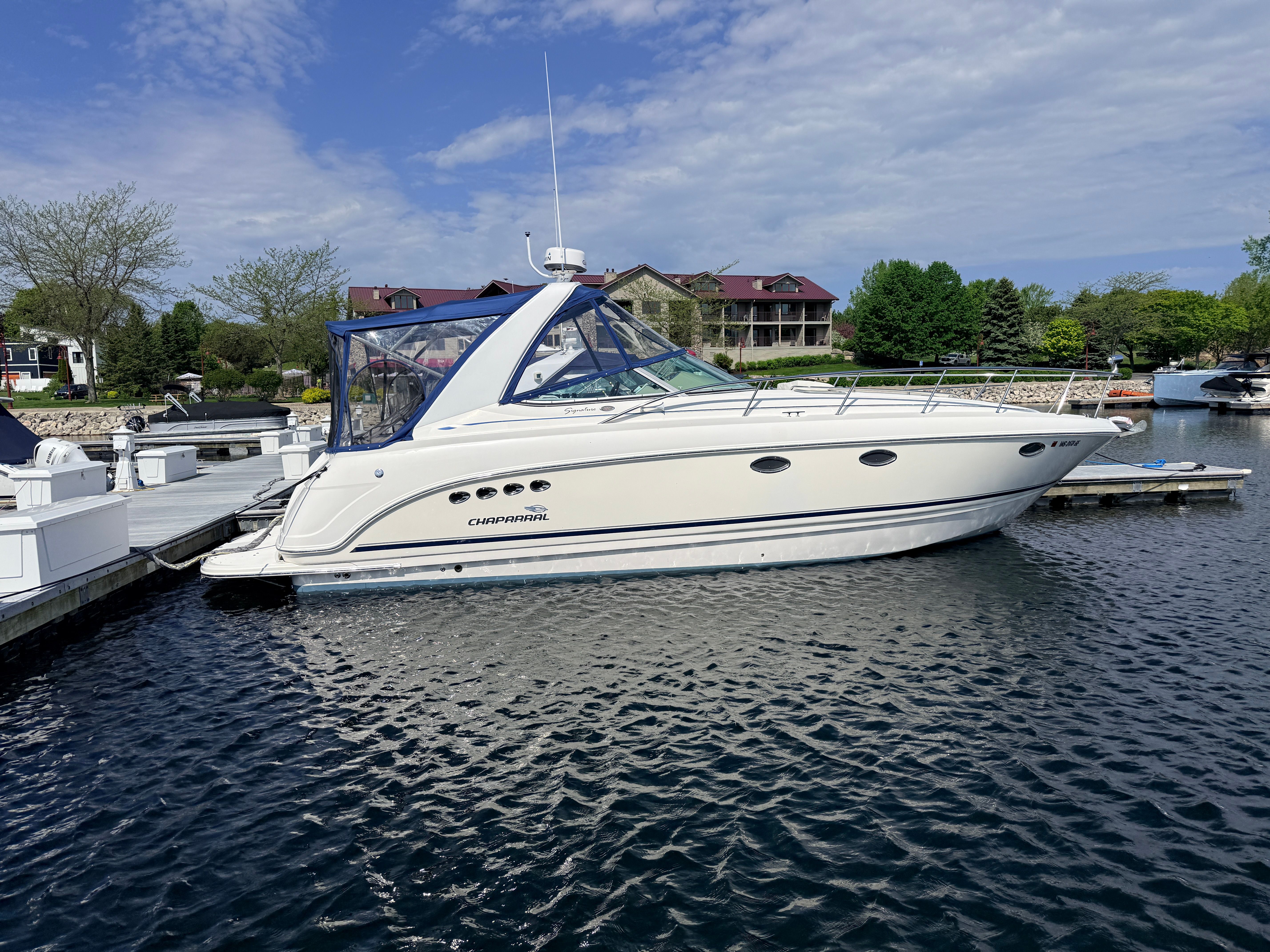 2001 Chaparral 350 Signature