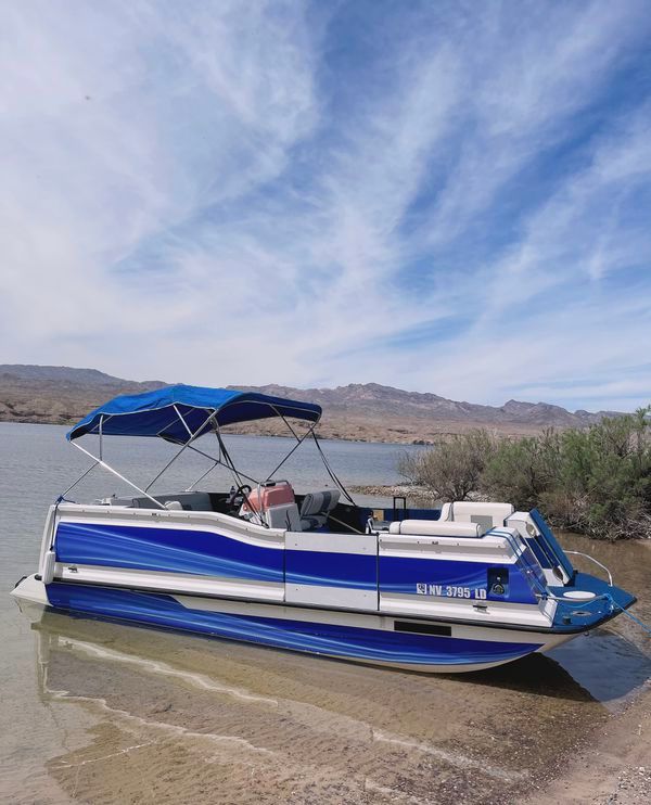 1992 Ozark 22’ Deck Boat - 3