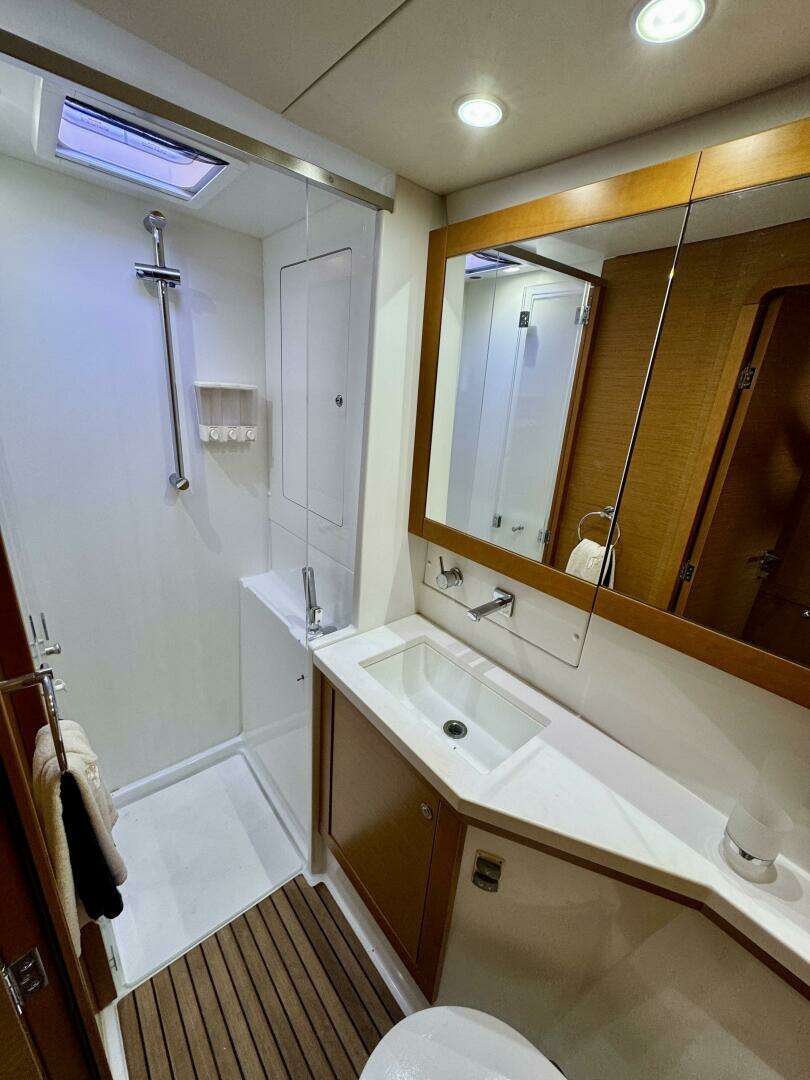 2012 Lagoon 450 F - Image 20