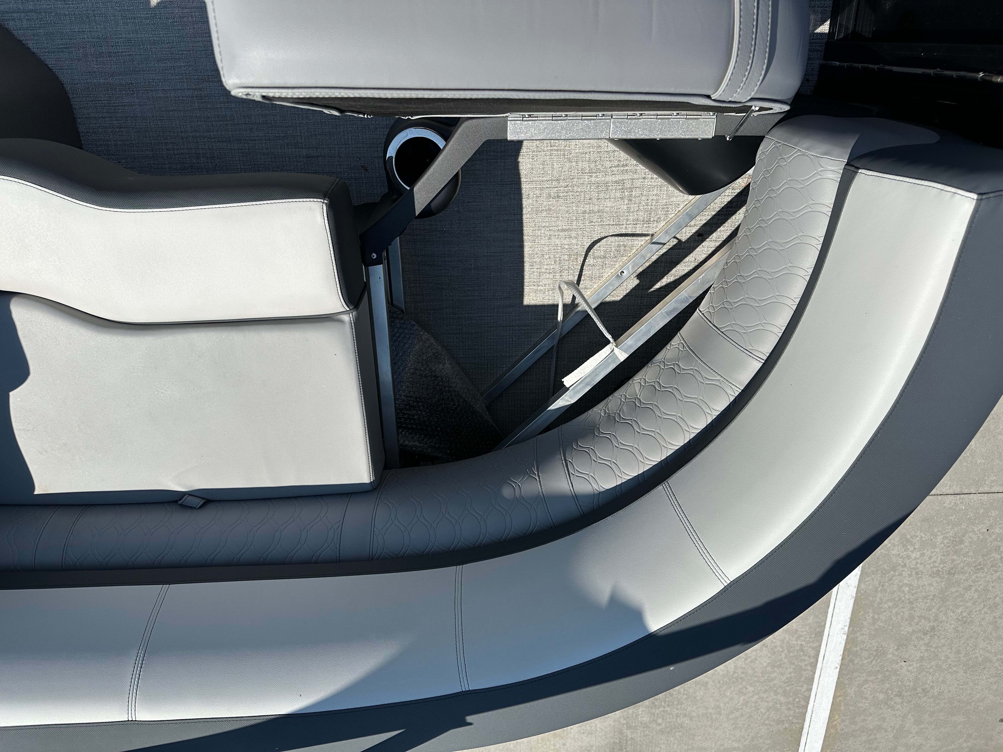 2025 Avalon LSZ Quad Lounge Shift - 23' - 16