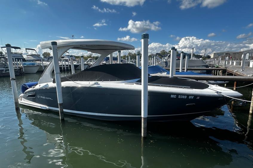 2023 Regal 2800 Bowrider