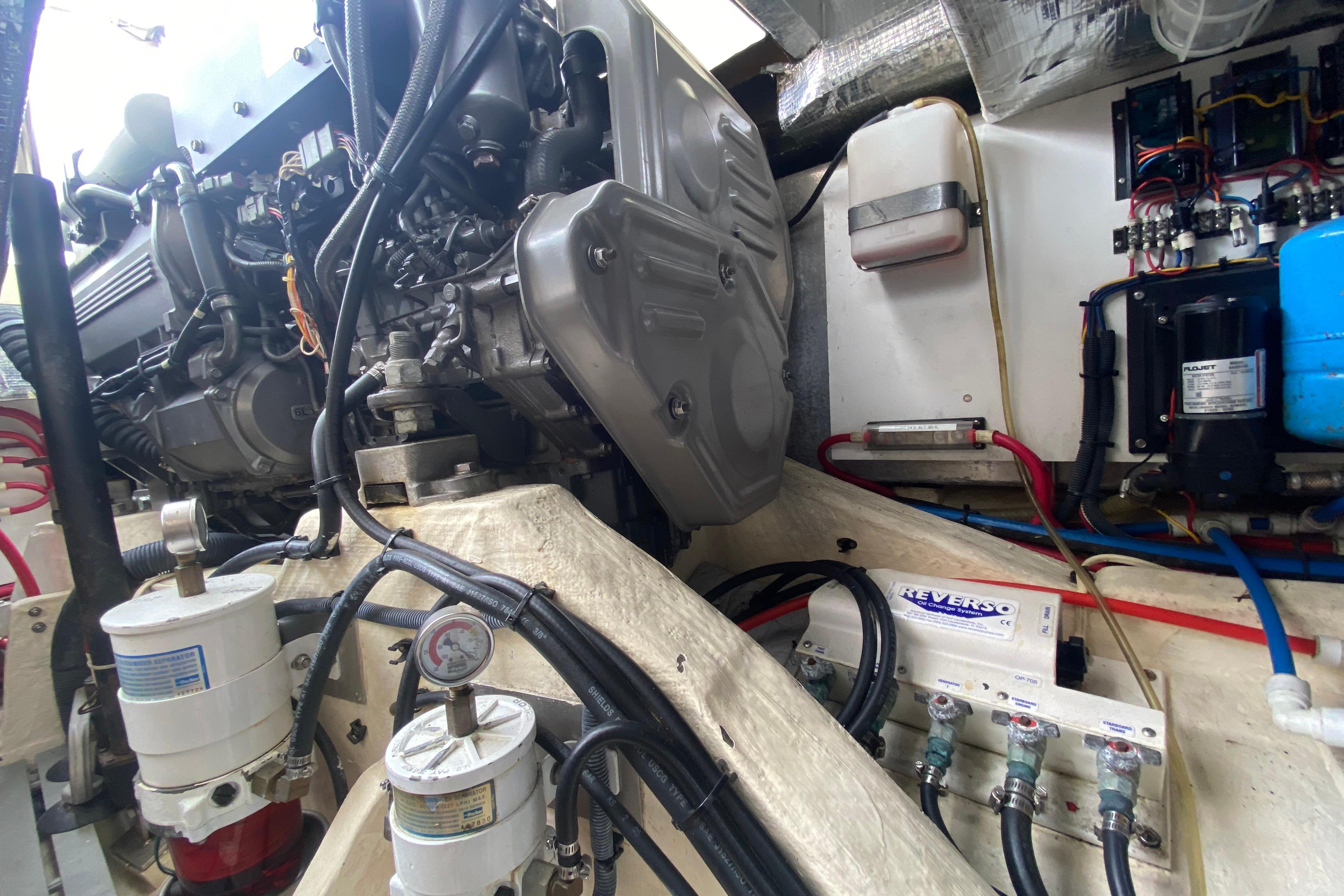 Port engine face