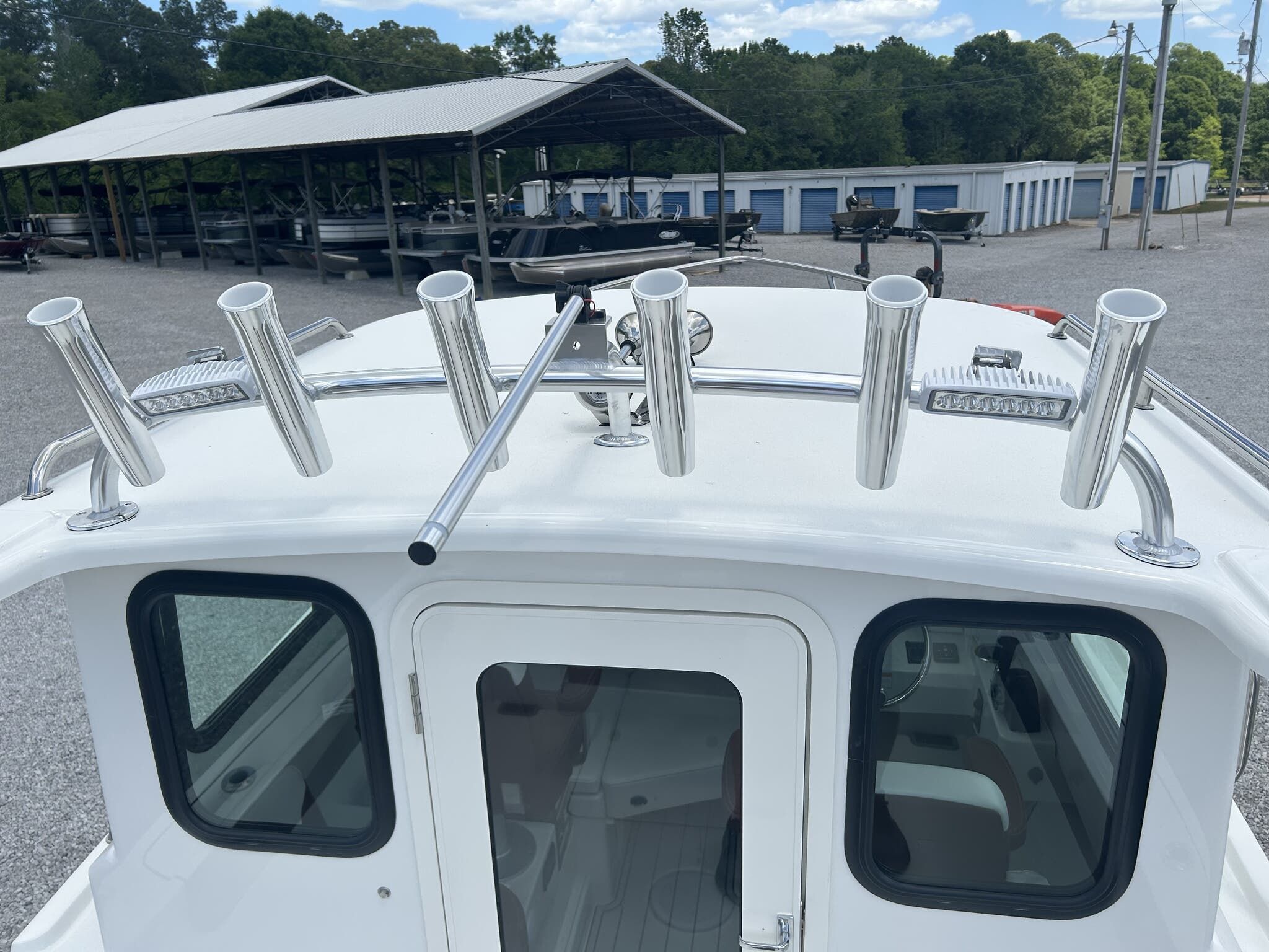2026 Parker 227 Explorer WITH AC AND SEAKEEPER RIDE - 6