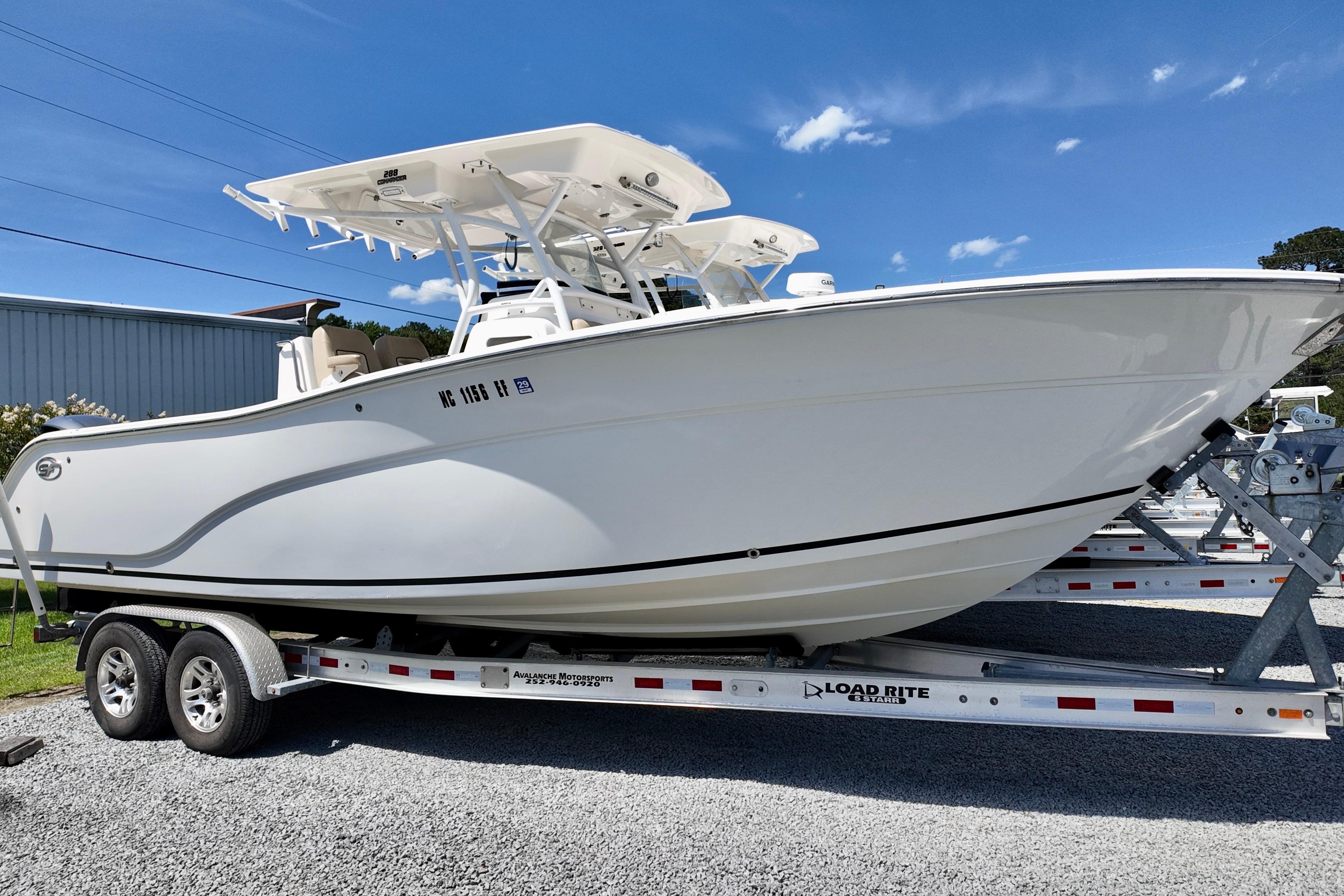 2017 Sea Fox 288 Commander