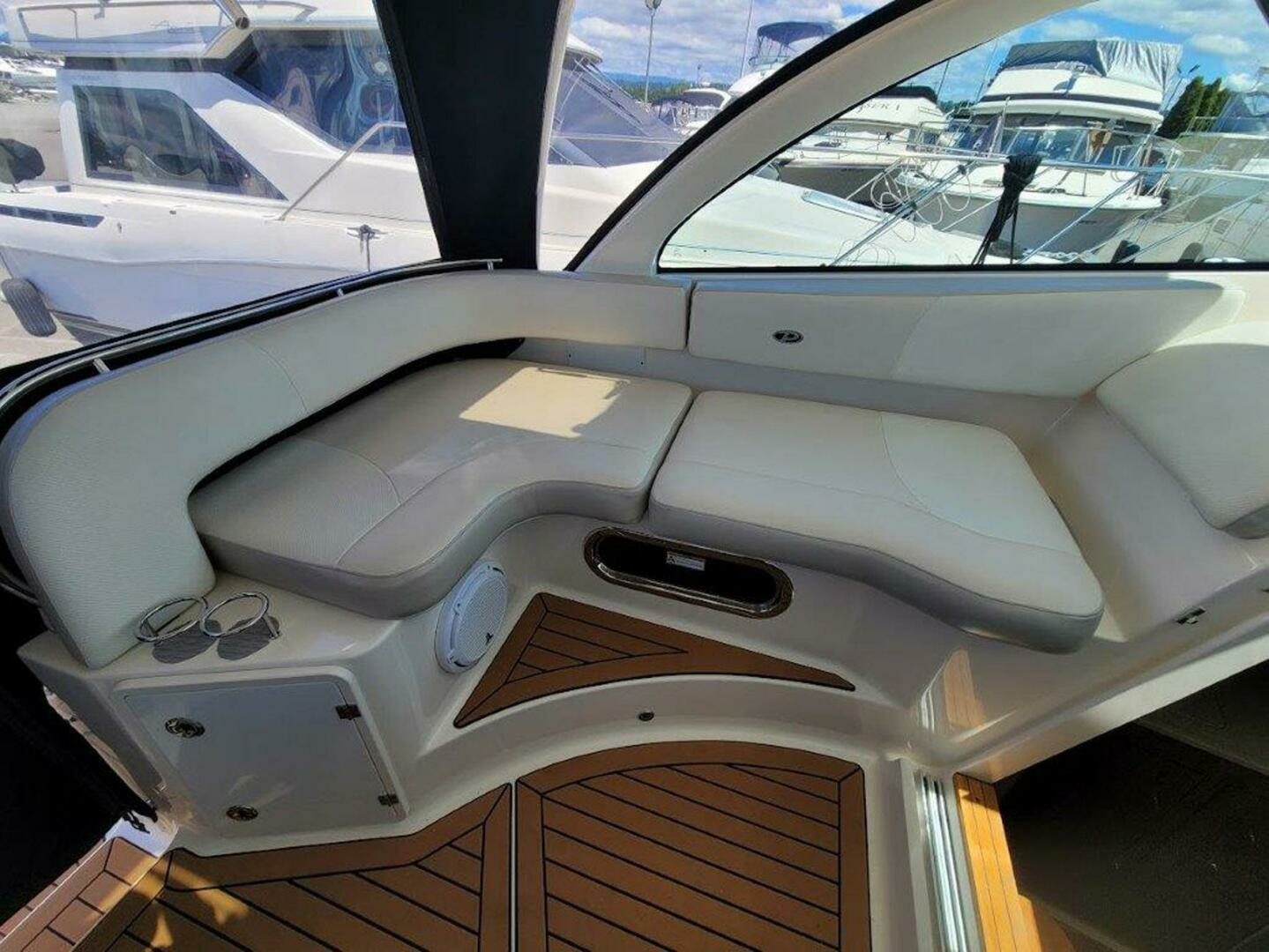 2013 Pursuit 345 Offshore - Image 11