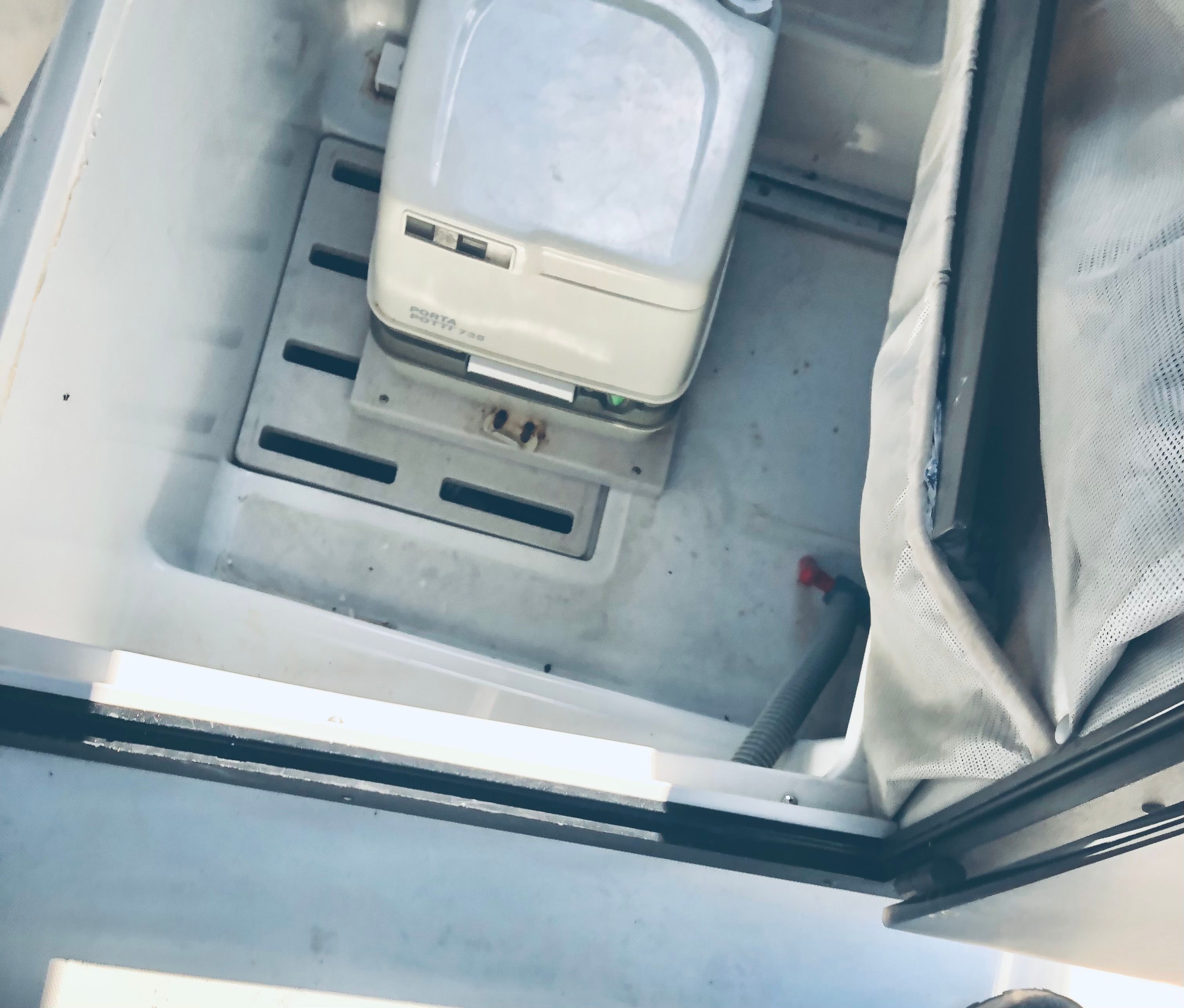 1994 Boston Whaler 24 Outrage - 15
