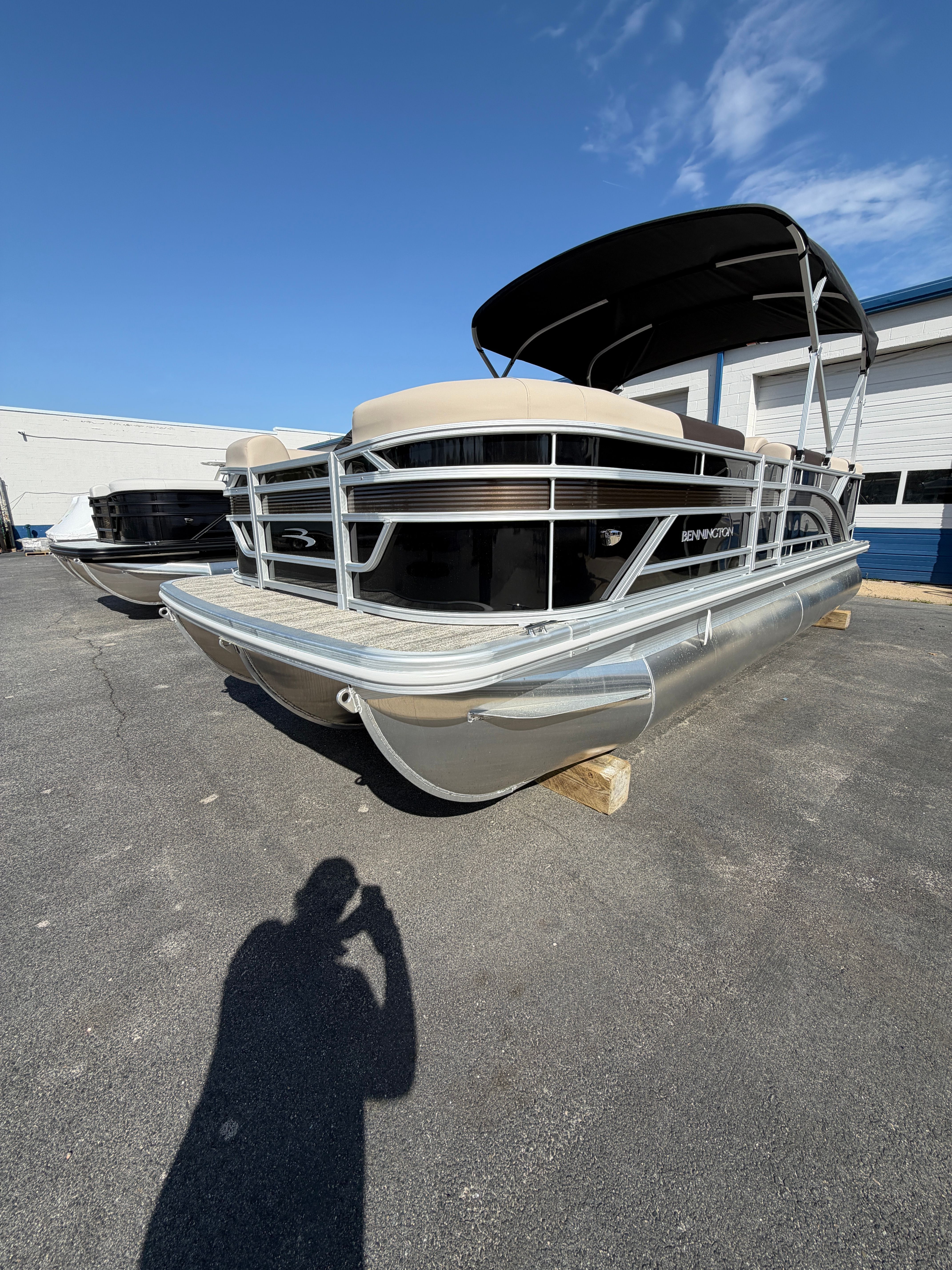 2026 BENNINGTON 21 SL - Image 8