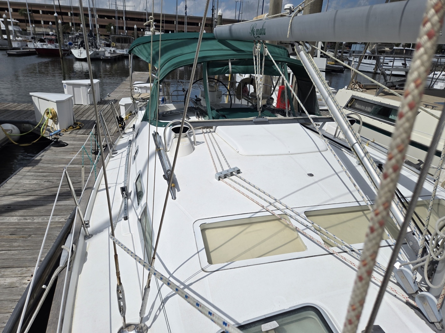 2004 Beneteau 423 - Image 21