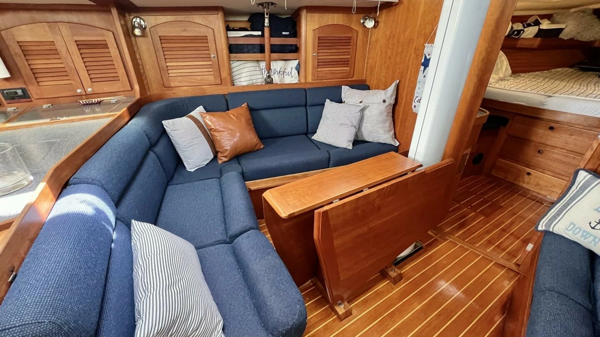 1999 Sabre 402 Sail - Image 10