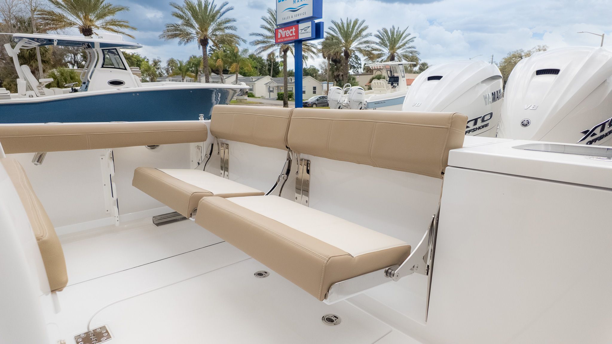 2026 Everglades 335 Center Console - 9