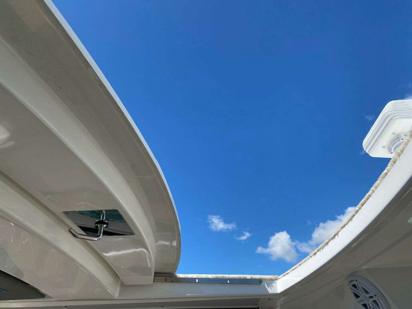 2019 Tiara Yachts 34LX - Image 35