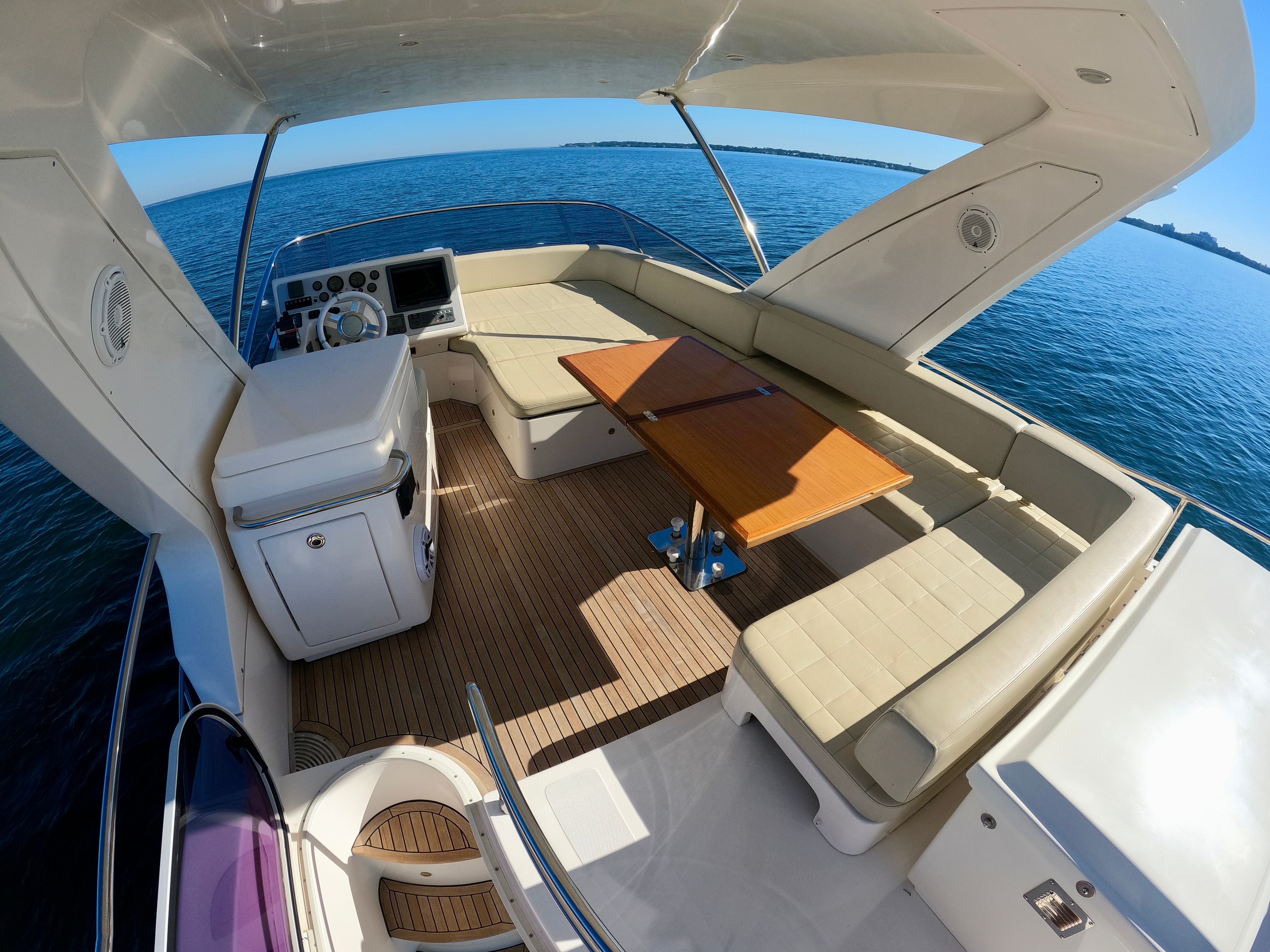 2011 Azimut Flybridge - 14