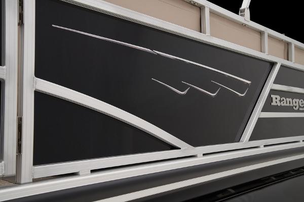 2025 Ranger Reata 220C - 11