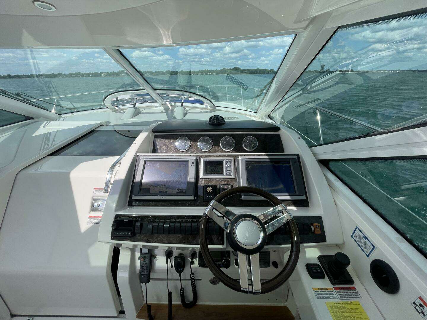2010 Sea Ray 450 Sundancer - Image 47