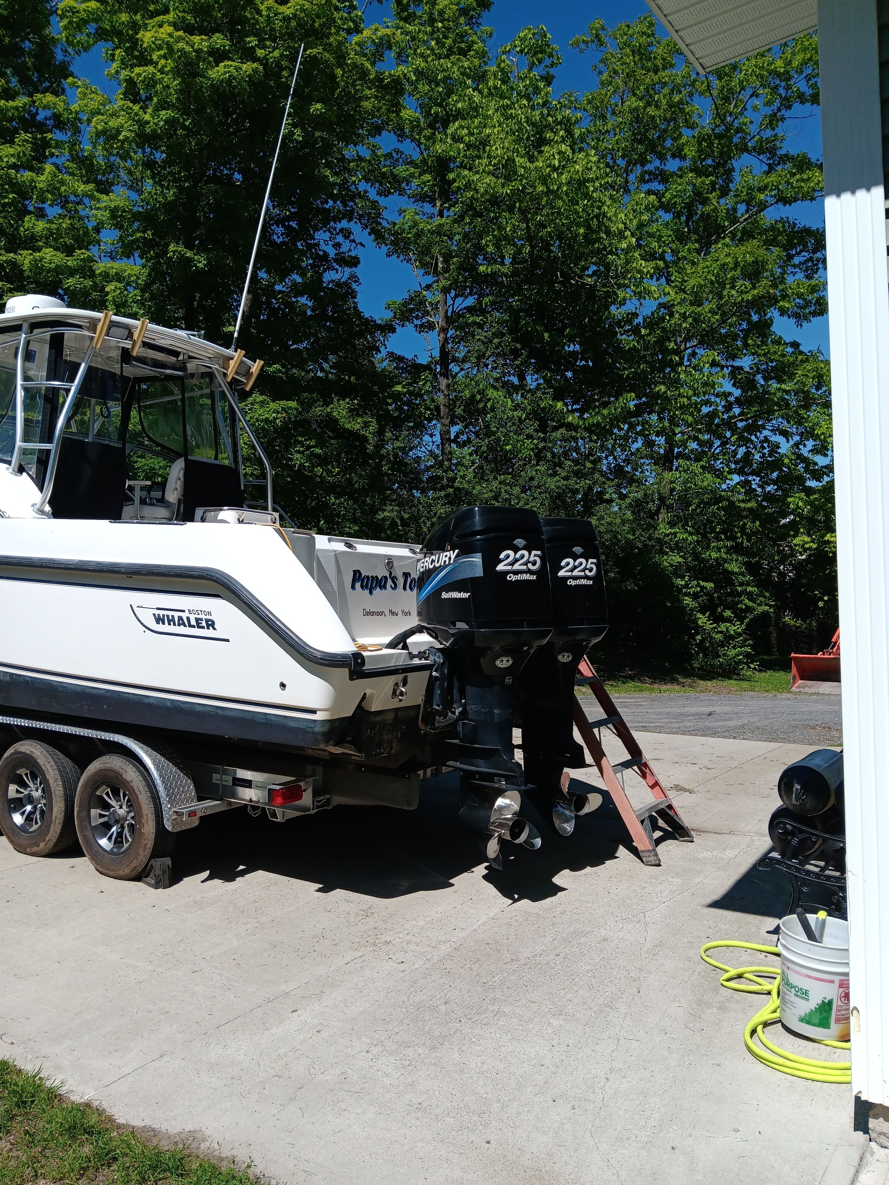 2004 Boston Whaler 275 Conquest - 10