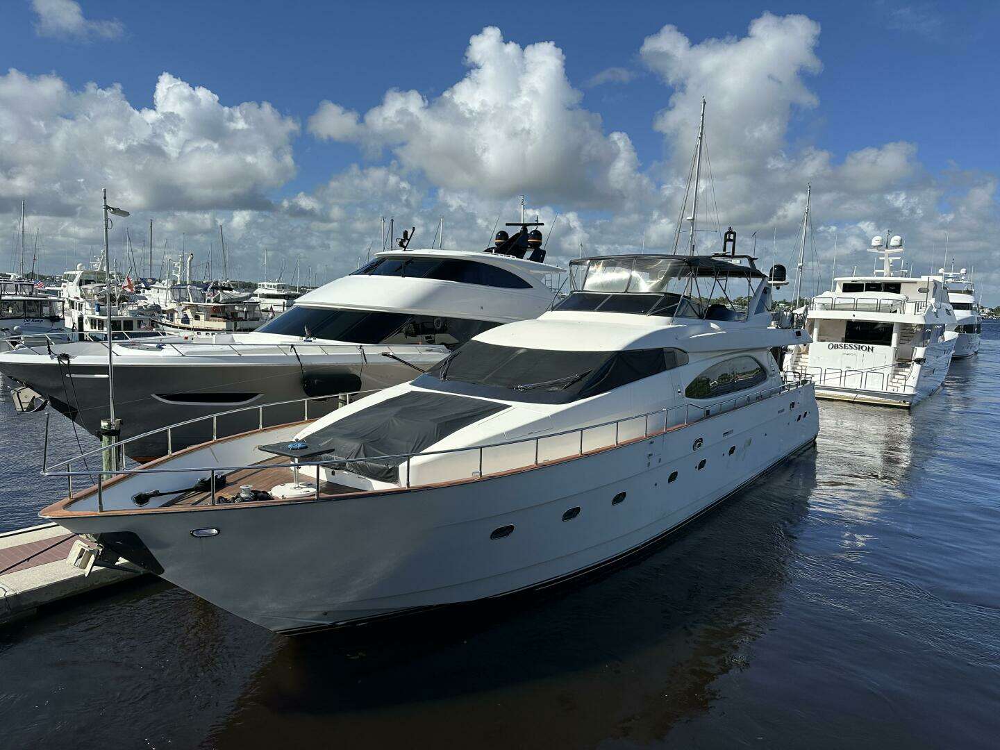 1999 Azimut — - Image 16