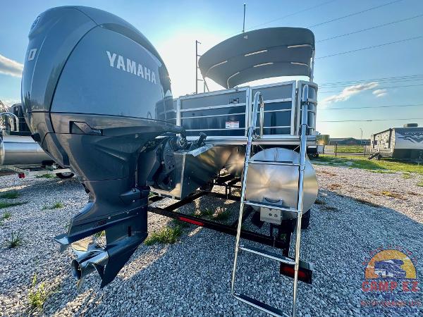 2025 South Bay 224FCR LE pontoon boat with Yamaha outboard motor.
