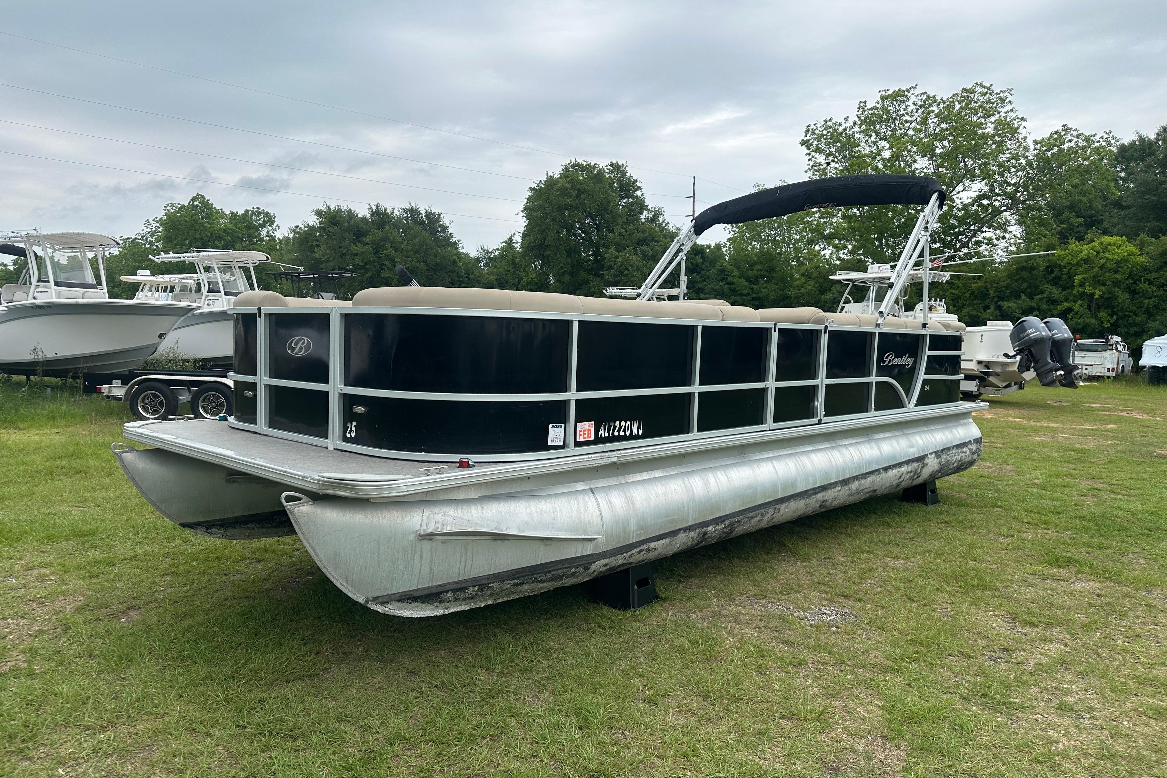 2021 Bentley Pontoons 240 CRUISE