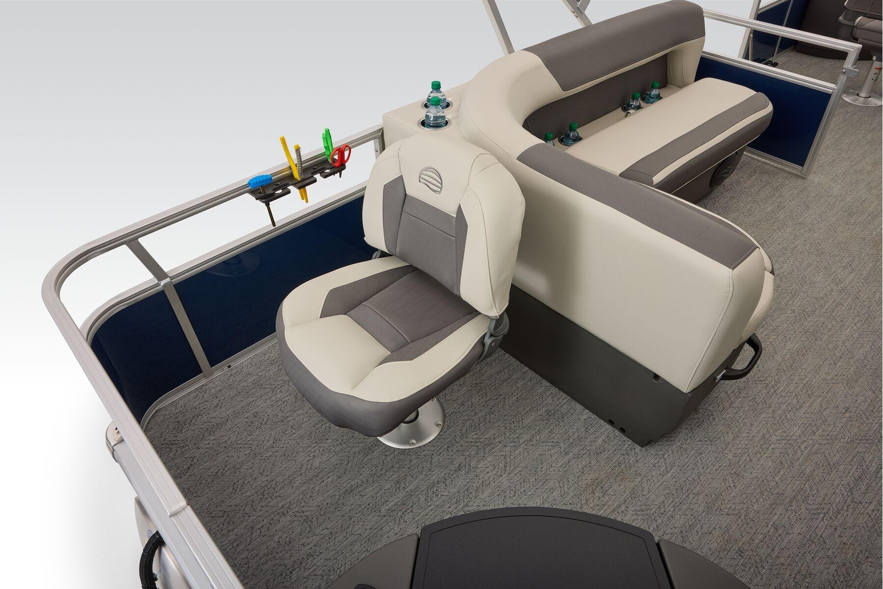 2026 Sun Tracker Bass Buggy 18 DLX - 64
