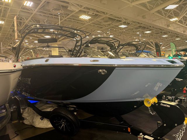2025 Yamaha Boats 255XD - 2
