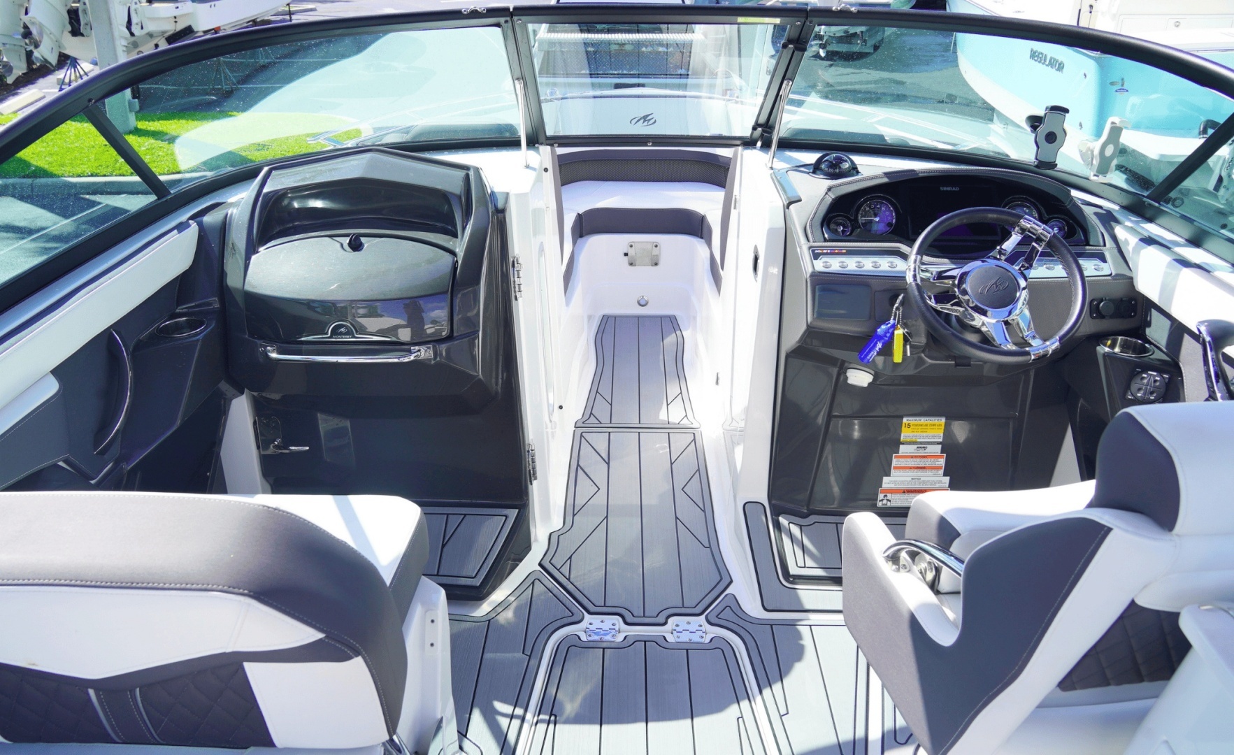 2023 Monterey 255SS - Image 12