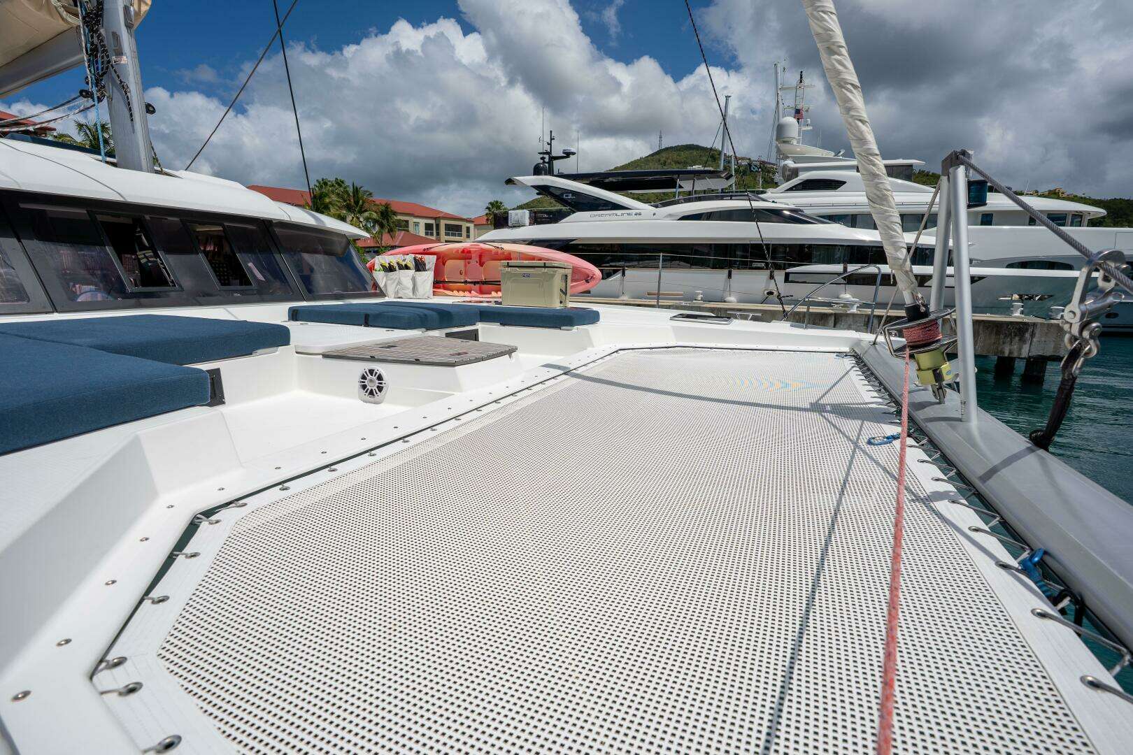 2020 Fountaine Pajot — - Image 9