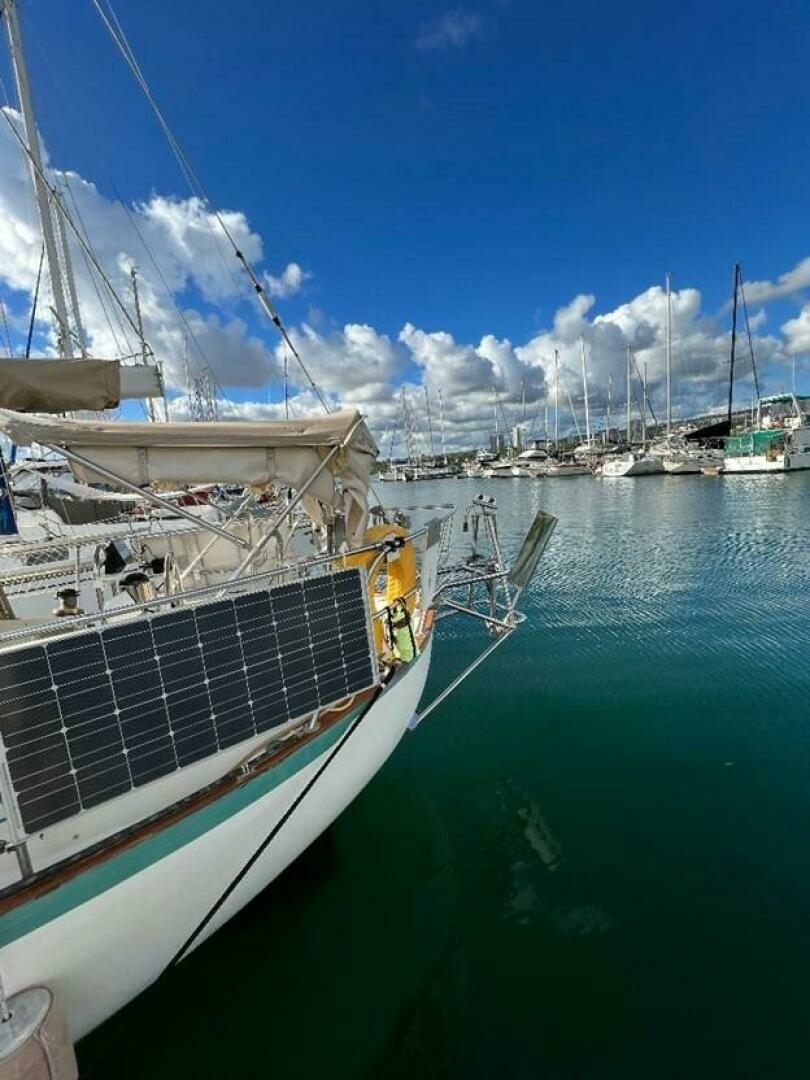 1986 Pacific Seacraft 37 - Image 7