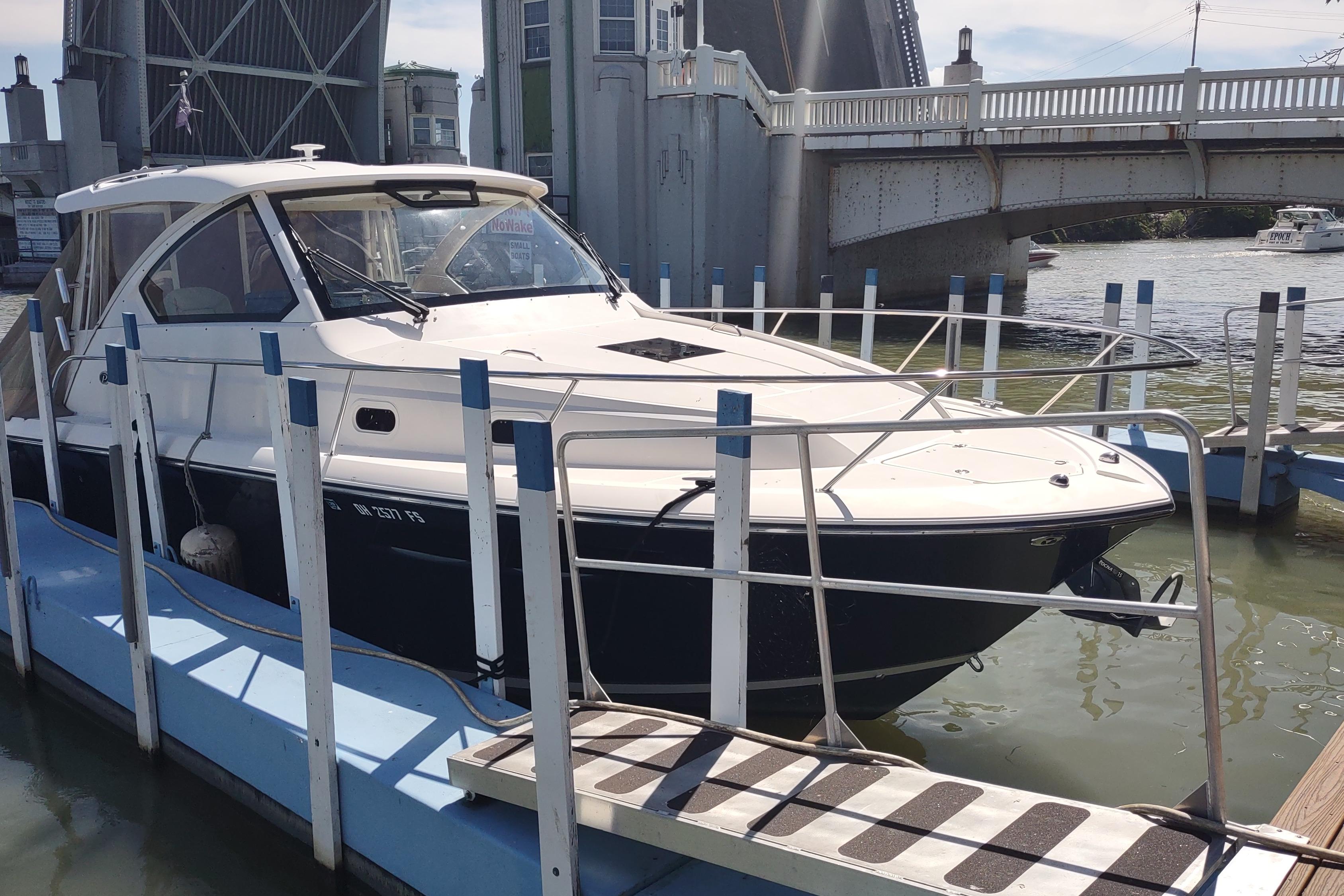 2016 Pursuit OS 355 Offshore