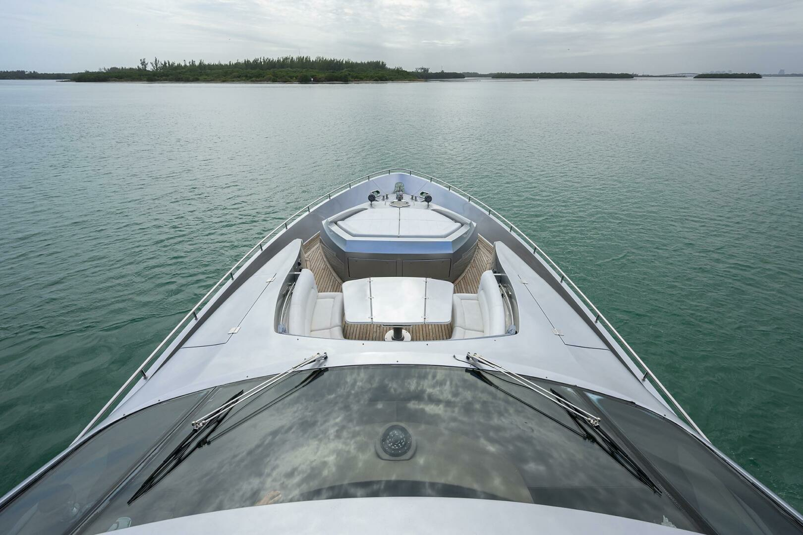 2009 Pershing 90 Express - Image 47